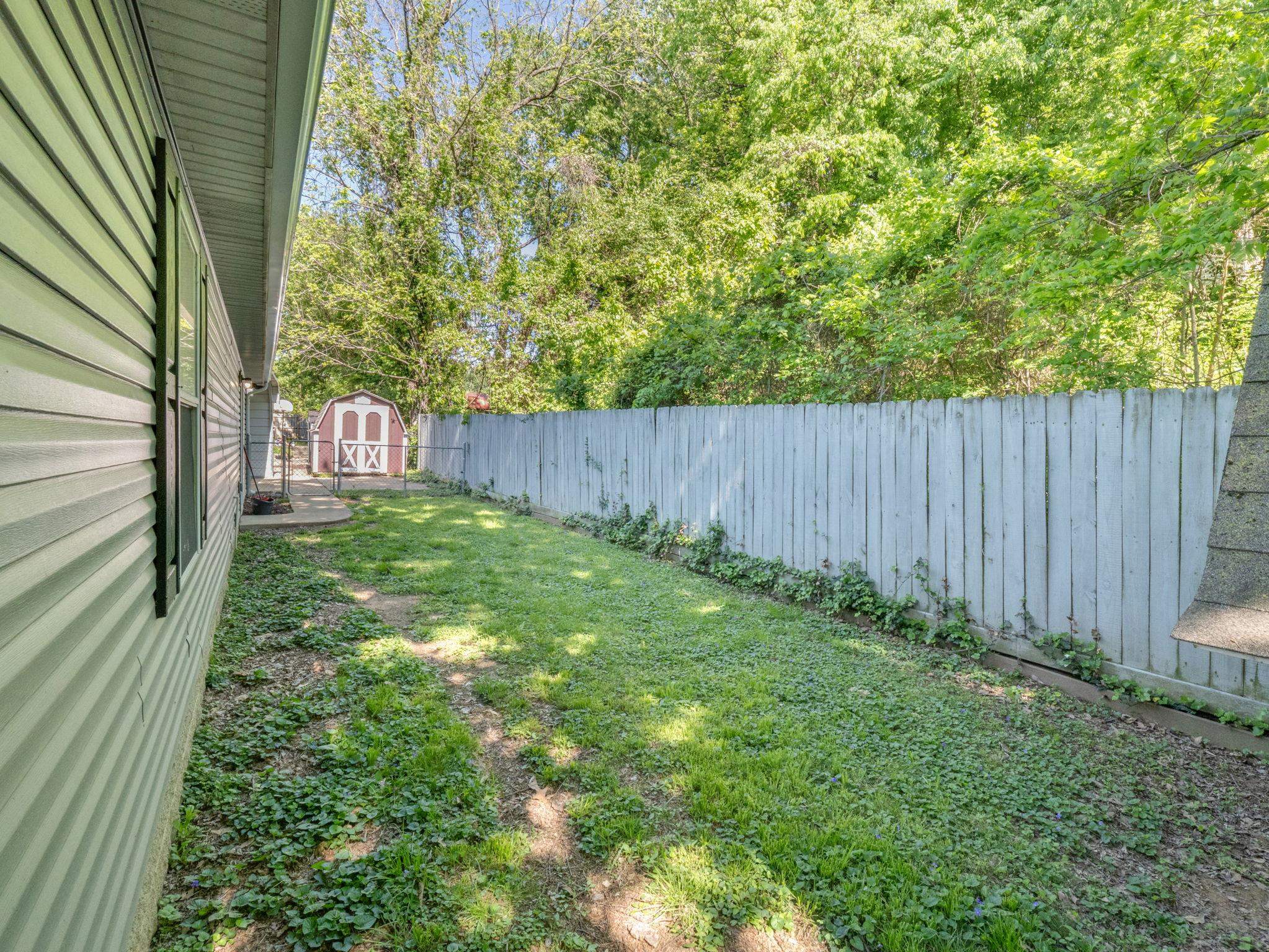 1910 15th Street, Owensboro, Kentucky 42303, 3 Bedrooms Bedrooms, ,2 BathroomsBathrooms,Single Family Residence,For Sale,15th Street,94622