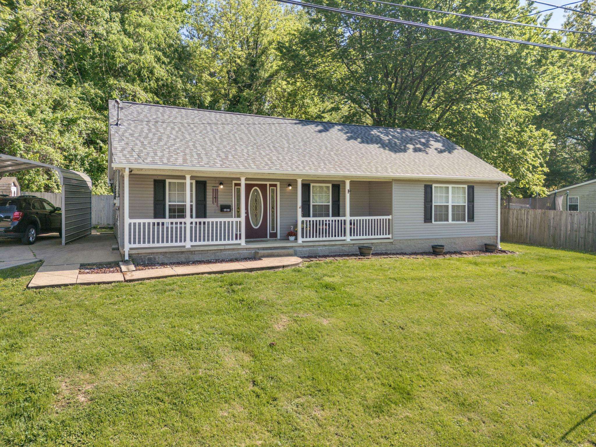 1910 15th Street, Owensboro, Kentucky 42303, 3 Bedrooms Bedrooms, ,2 BathroomsBathrooms,Single Family Residence,For Sale,15th Street,94622