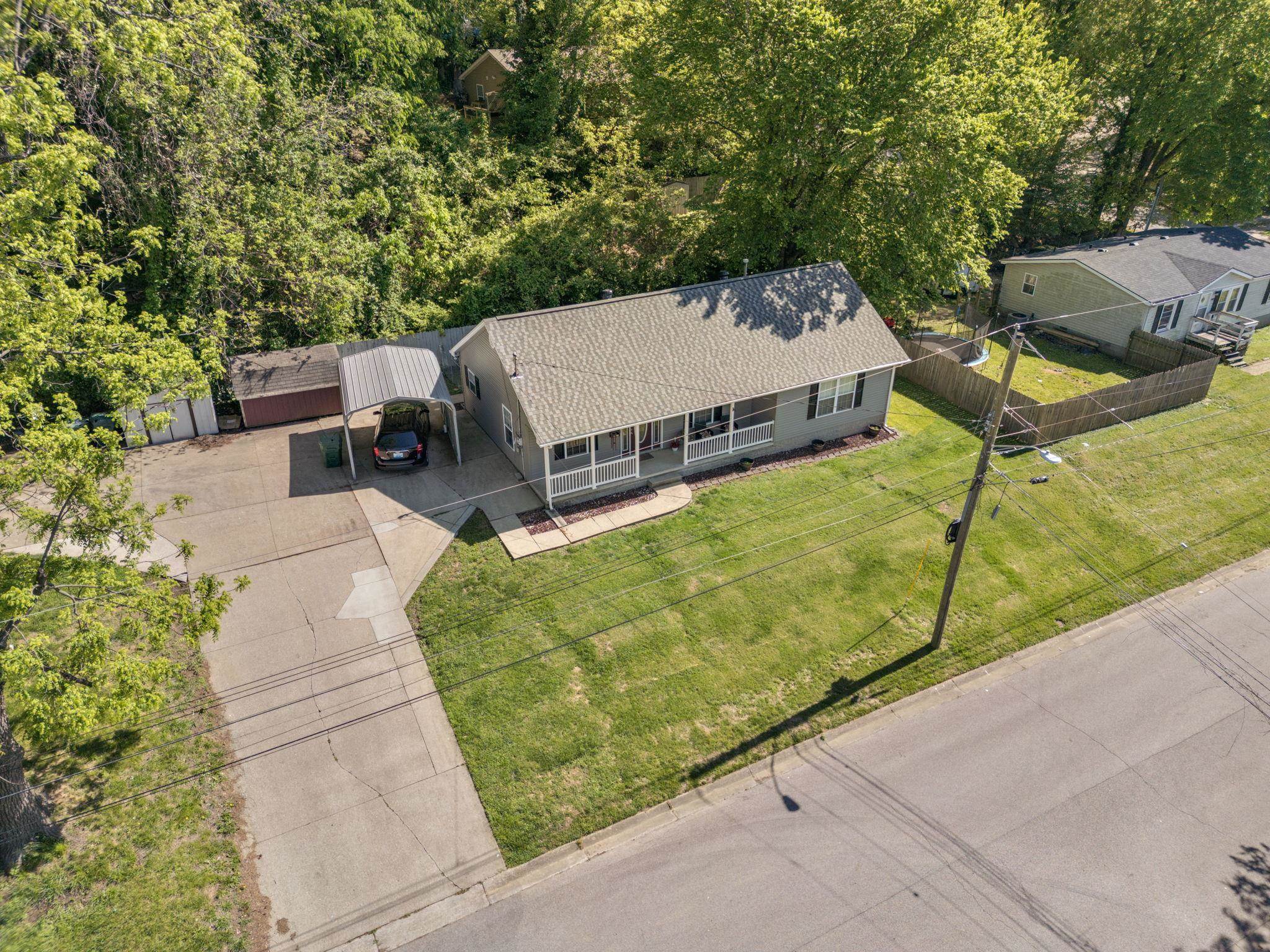 1910 15th Street, Owensboro, Kentucky 42303, 3 Bedrooms Bedrooms, ,2 BathroomsBathrooms,Single Family Residence,For Sale,15th Street,94622