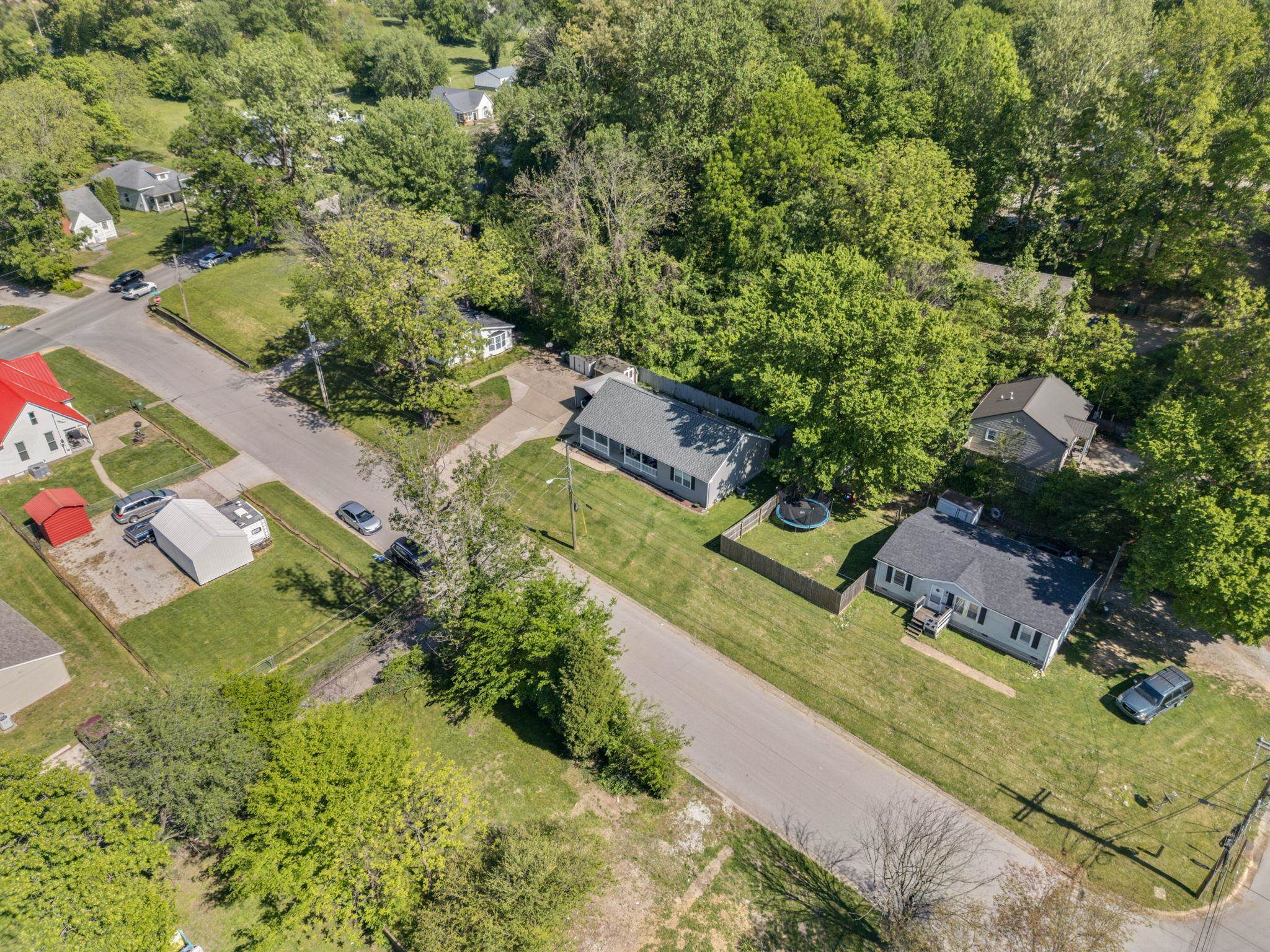 1910 15th Street, Owensboro, Kentucky 42303, 3 Bedrooms Bedrooms, ,2 BathroomsBathrooms,Single Family Residence,For Sale,15th Street,94622