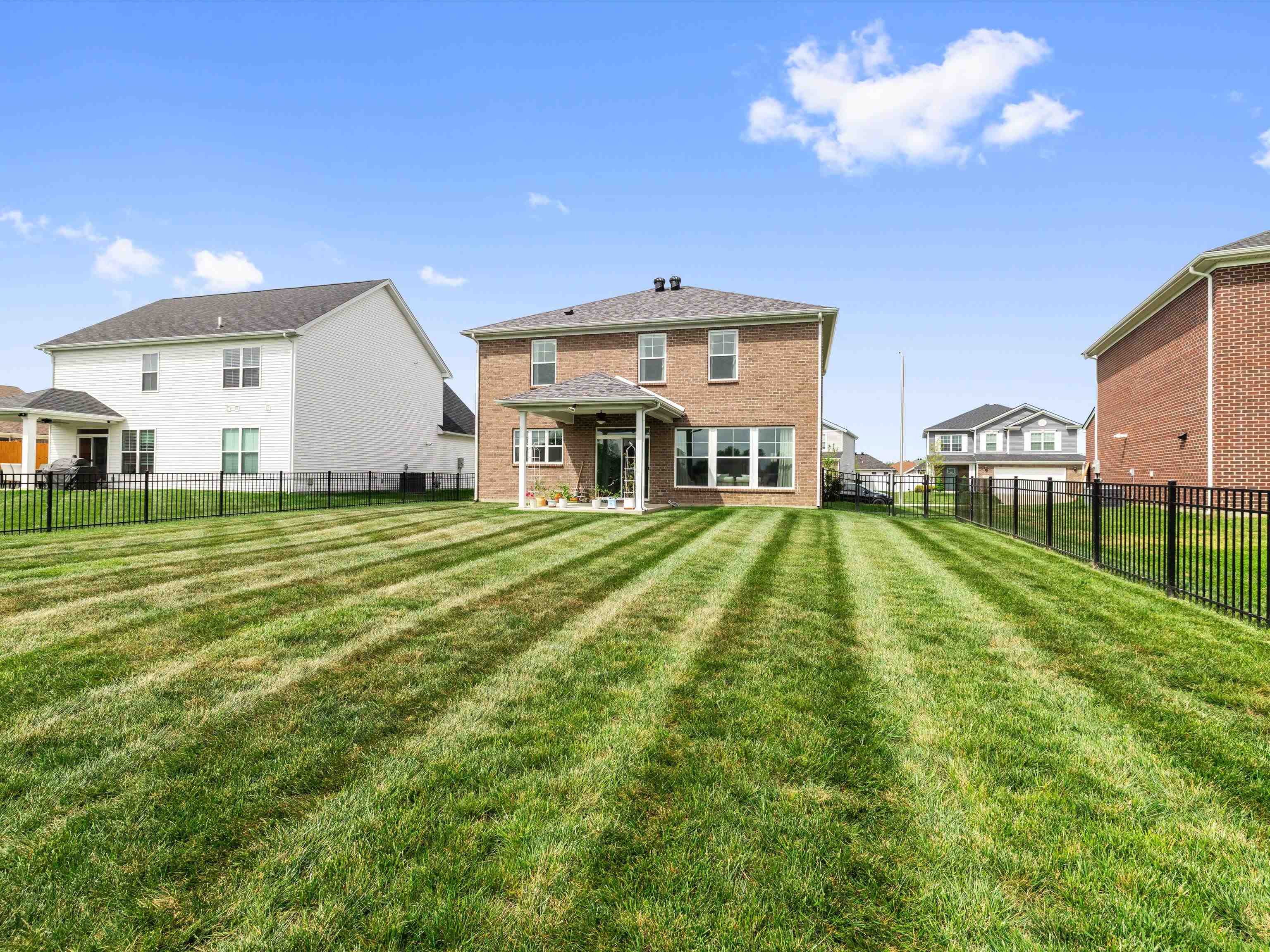 2518 Dillard Court, Owensboro, Kentucky 42301, 4 Bedrooms Bedrooms, ,2 BathroomsBathrooms,Single Family Residence,For Sale,Dillard Court,94624