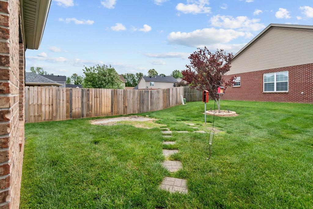 2878 Brooks Pkwy, Owensboro, Kentucky 42303, 3 Bedrooms Bedrooms, ,2 BathroomsBathrooms,Single Family Residence,For Sale,Brooks Pkwy,94625