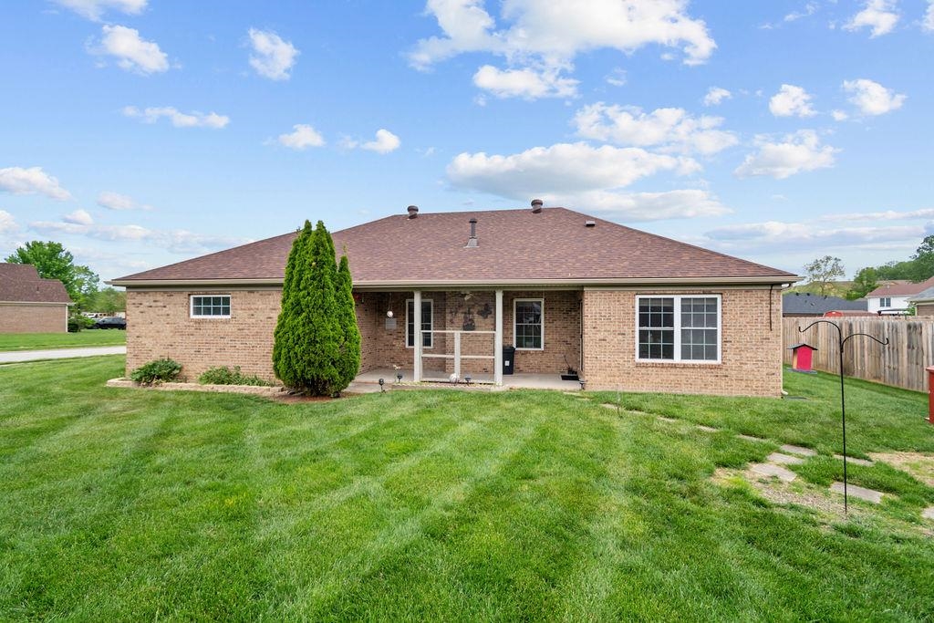 2878 Brooks Pkwy, Owensboro, Kentucky 42303, 3 Bedrooms Bedrooms, ,2 BathroomsBathrooms,Single Family Residence,For Sale,Brooks Pkwy,94625