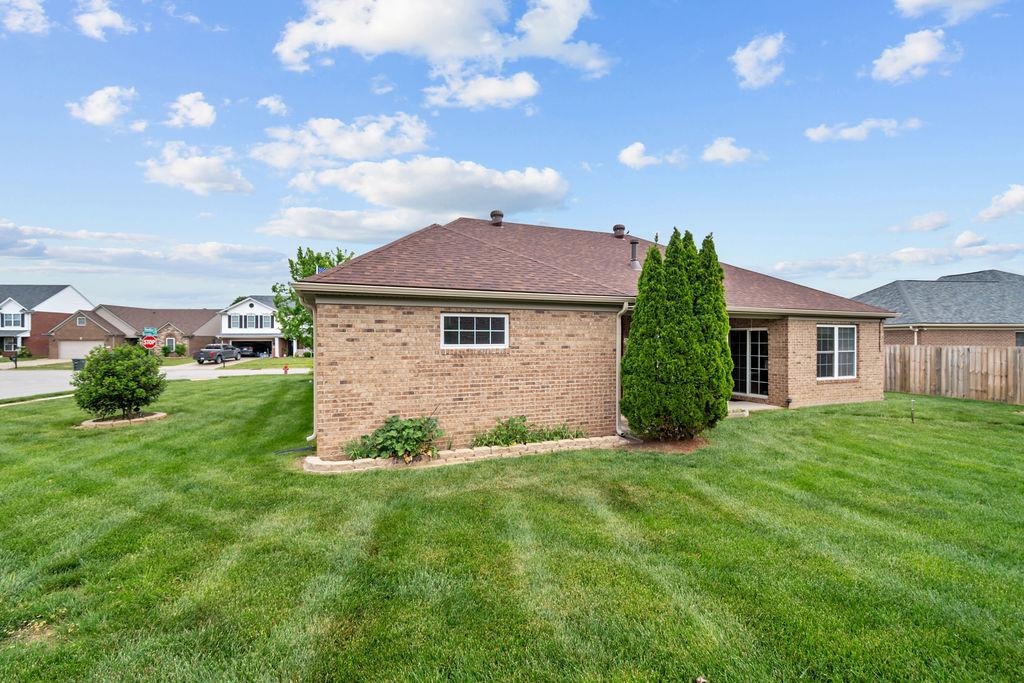 2878 Brooks Pkwy, Owensboro, Kentucky 42303, 3 Bedrooms Bedrooms, ,2 BathroomsBathrooms,Single Family Residence,For Sale,Brooks Pkwy,94625