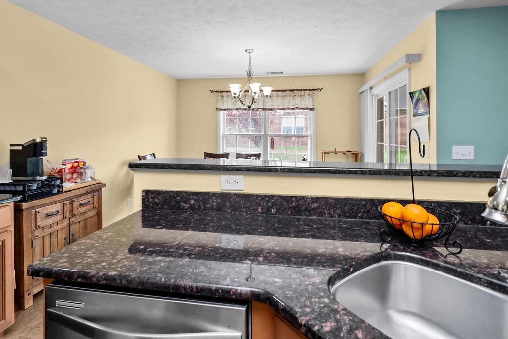 2878 Brooks Pkwy, Owensboro, Kentucky 42303, 3 Bedrooms Bedrooms, ,2 BathroomsBathrooms,Single Family Residence,For Sale,Brooks Pkwy,94625