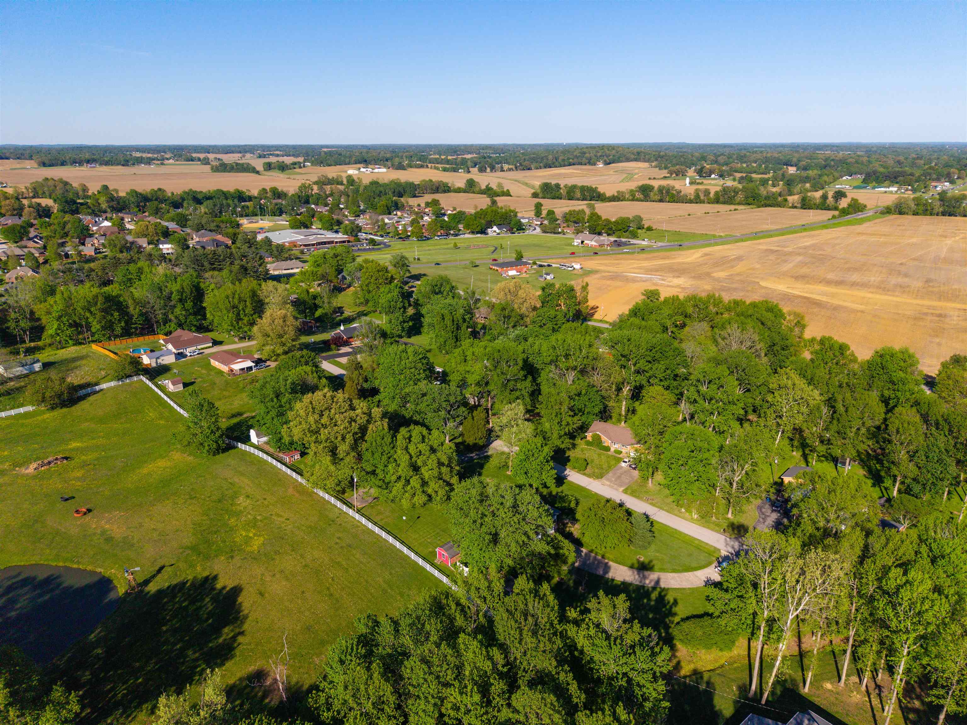 4770 Becker Dr., Owensboro, Kentucky 42303, 3 Bedrooms Bedrooms, ,2 BathroomsBathrooms,Single Family Residence,For Sale,Becker Dr.,94627