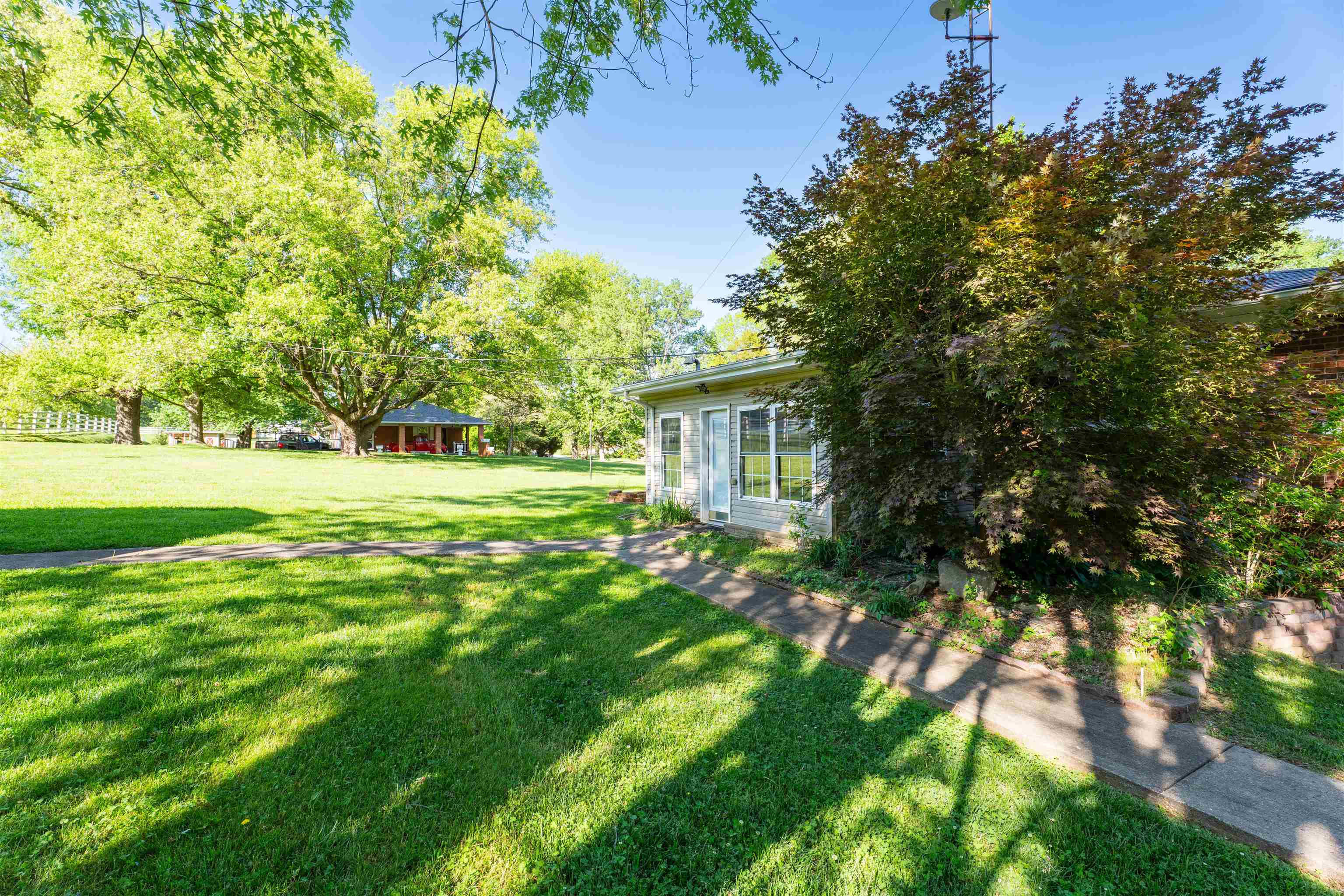 4770 Becker Dr., Owensboro, Kentucky 42303, 3 Bedrooms Bedrooms, ,2 BathroomsBathrooms,Single Family Residence,For Sale,Becker Dr.,94627