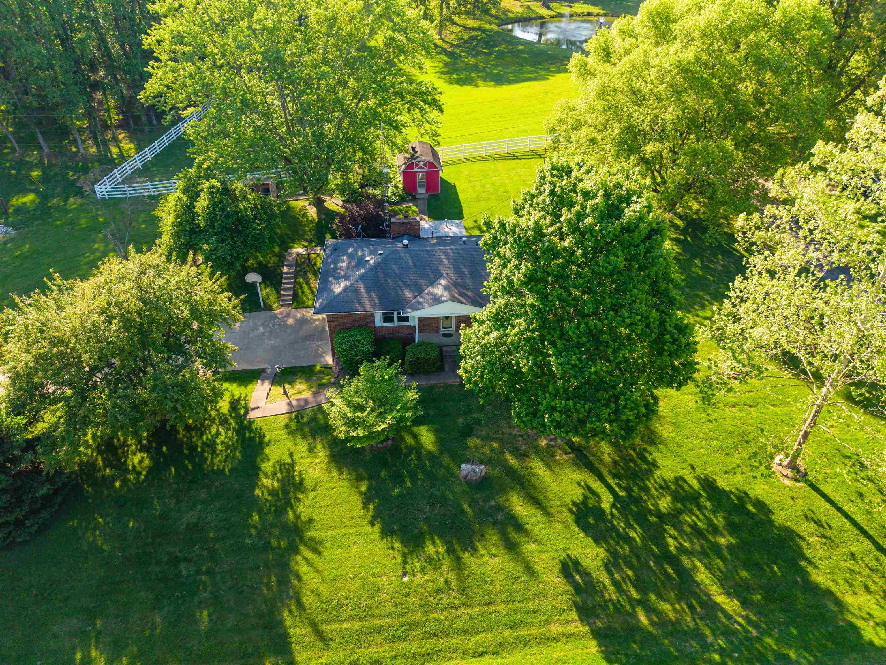 4770 Becker Dr., Owensboro, Kentucky 42303, 3 Bedrooms Bedrooms, ,2 BathroomsBathrooms,Single Family Residence,For Sale,Becker Dr.,94627