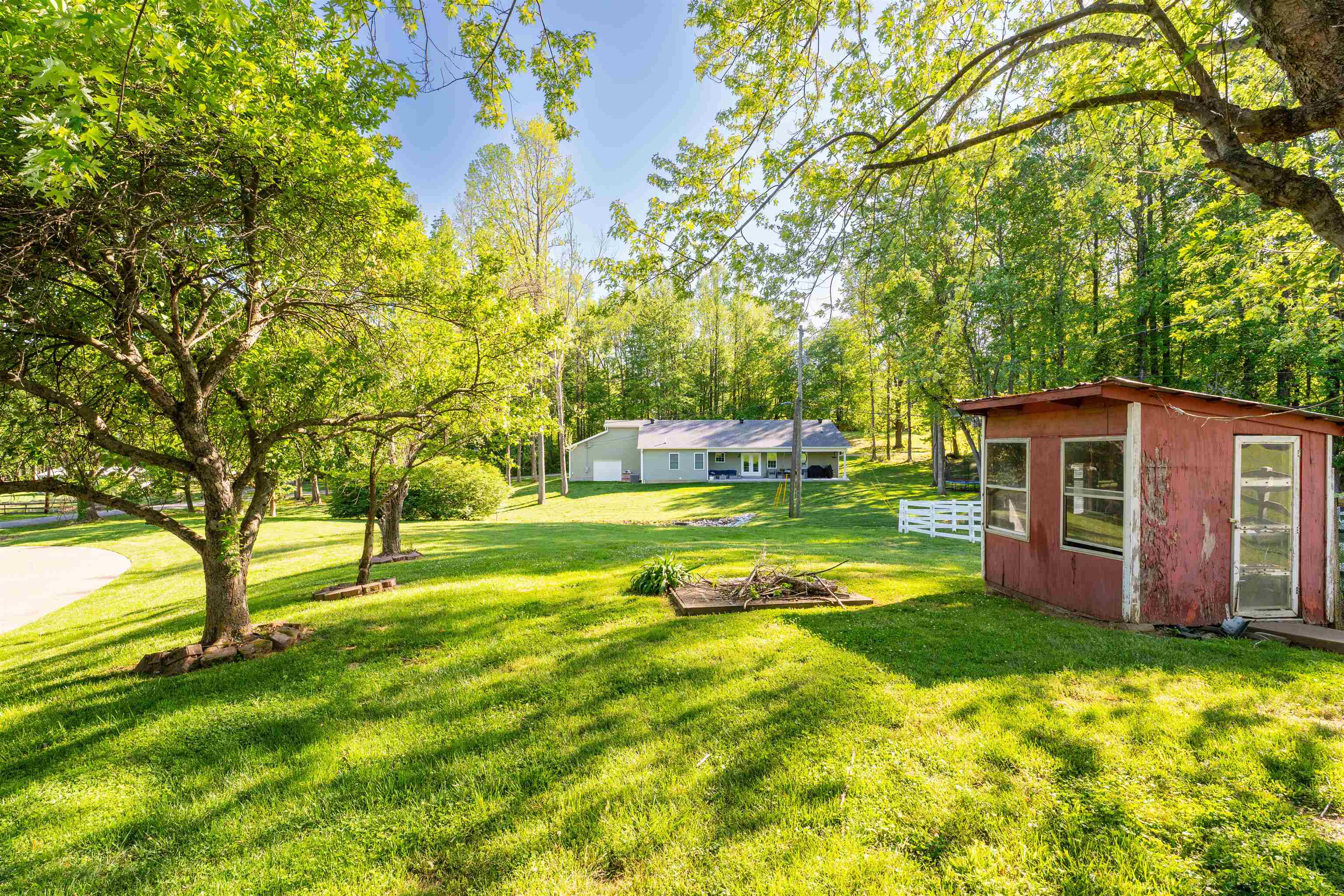 4770 Becker Dr., Owensboro, Kentucky 42303, 3 Bedrooms Bedrooms, ,2 BathroomsBathrooms,Single Family Residence,For Sale,Becker Dr.,94627