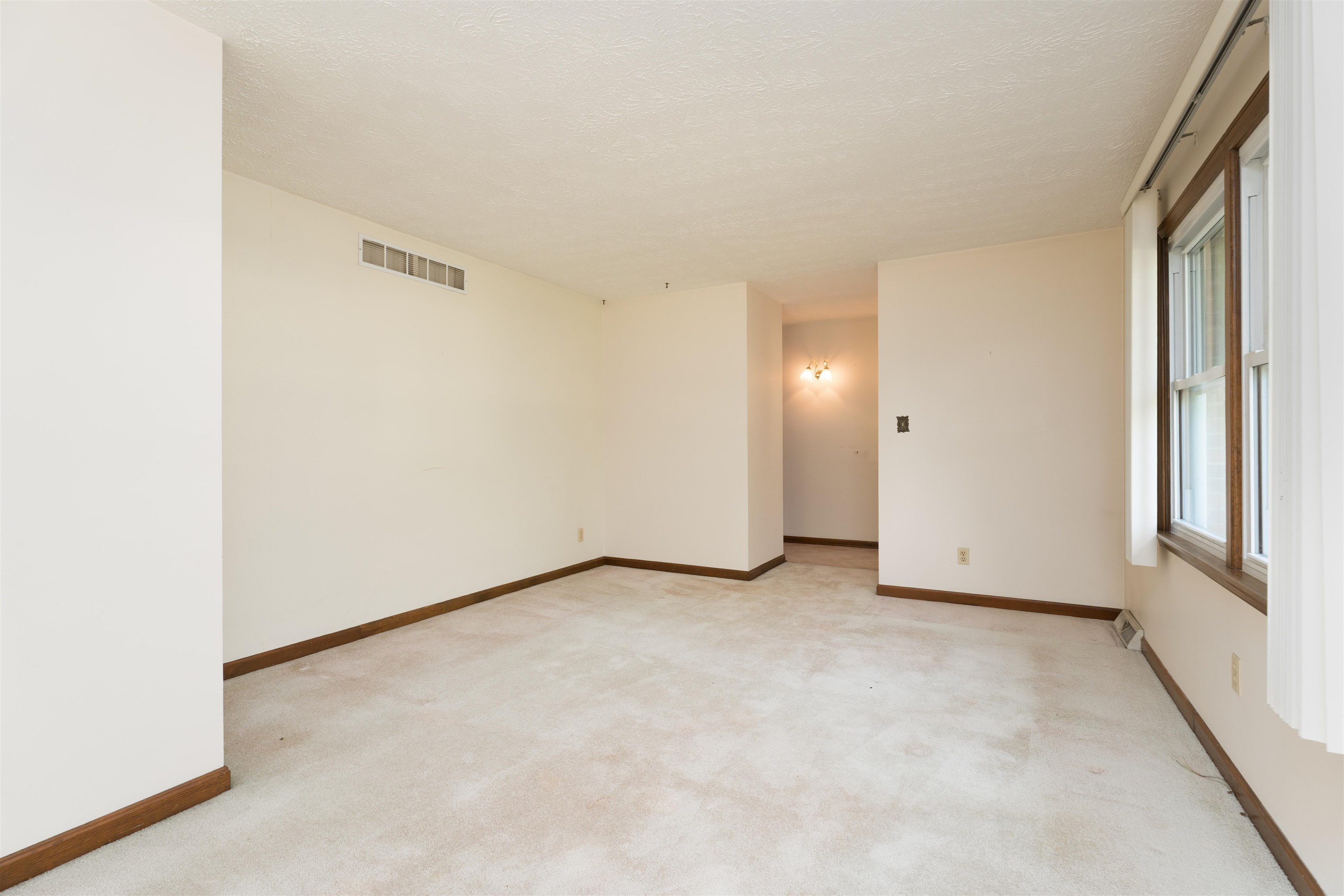 4770 Becker Dr., Owensboro, Kentucky 42303, 3 Bedrooms Bedrooms, ,2 BathroomsBathrooms,Single Family Residence,For Sale,Becker Dr.,94627