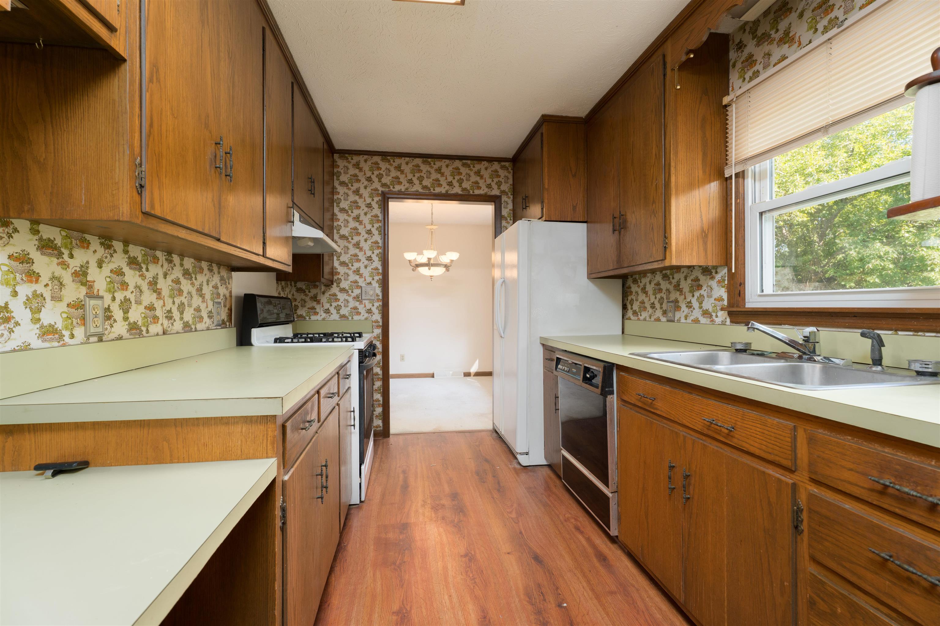 4770 Becker Dr., Owensboro, Kentucky 42303, 3 Bedrooms Bedrooms, ,2 BathroomsBathrooms,Single Family Residence,For Sale,Becker Dr.,94627