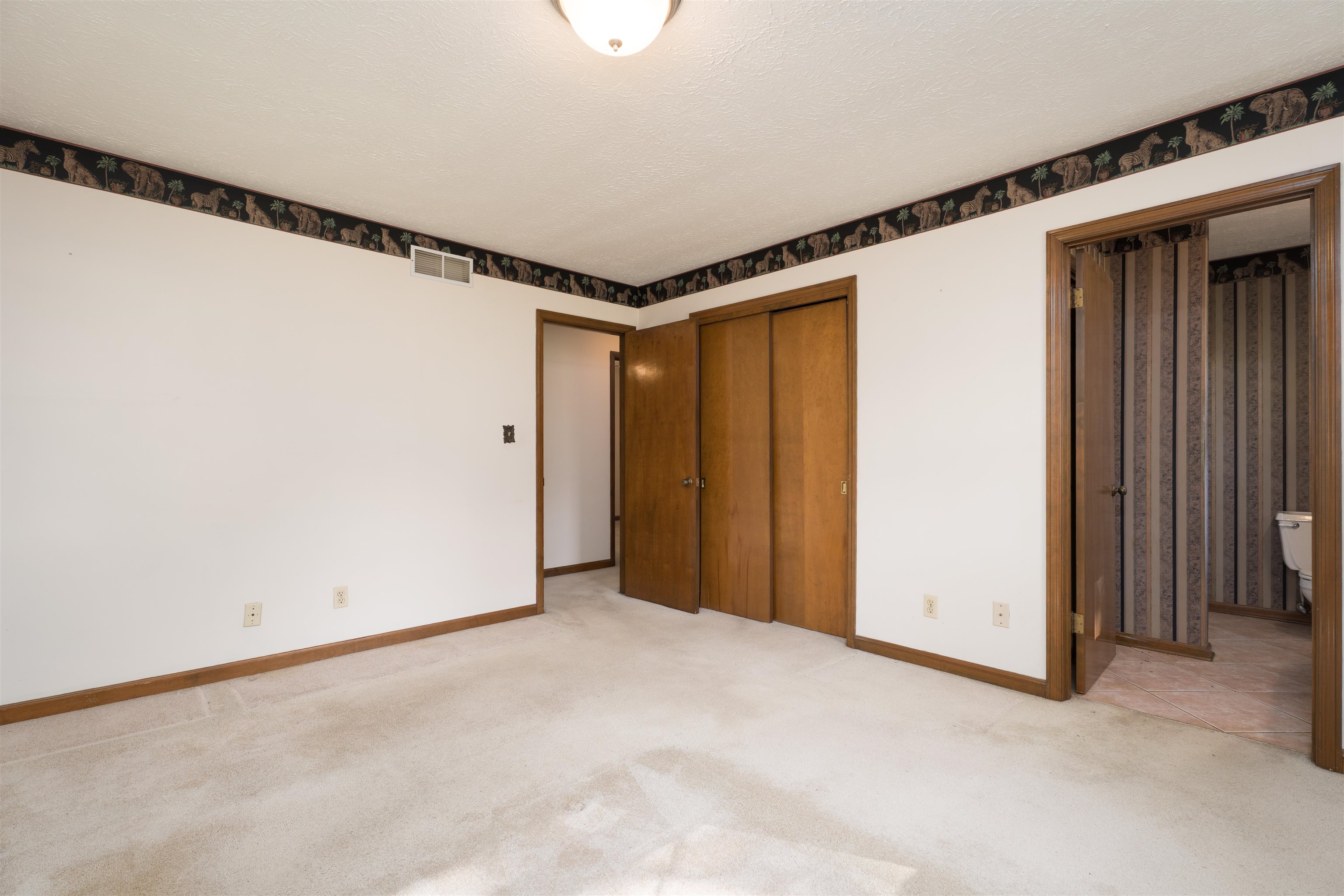 4770 Becker Dr., Owensboro, Kentucky 42303, 3 Bedrooms Bedrooms, ,2 BathroomsBathrooms,Single Family Residence,For Sale,Becker Dr.,94627