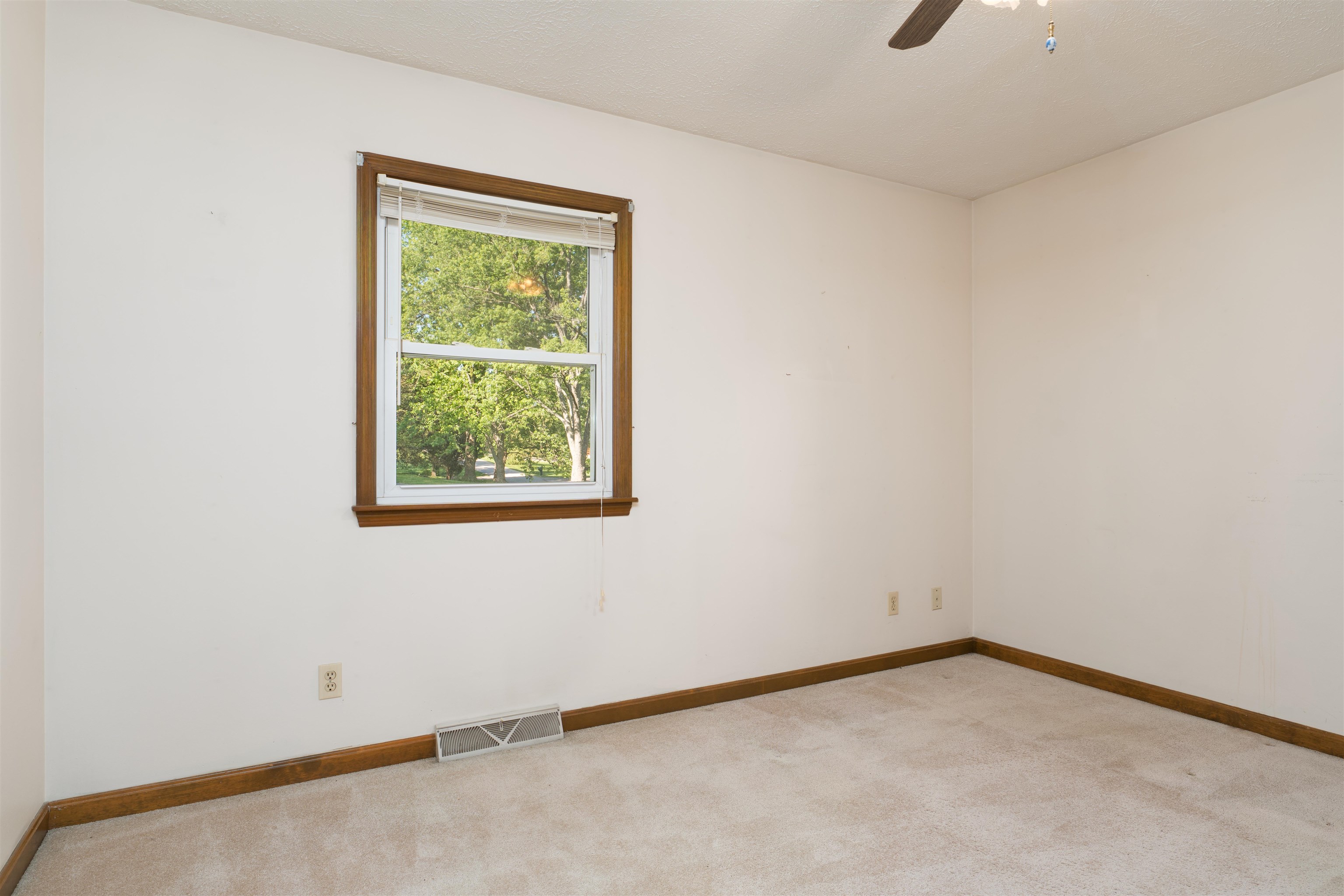 4770 Becker Dr., Owensboro, Kentucky 42303, 3 Bedrooms Bedrooms, ,2 BathroomsBathrooms,Single Family Residence,For Sale,Becker Dr.,94627