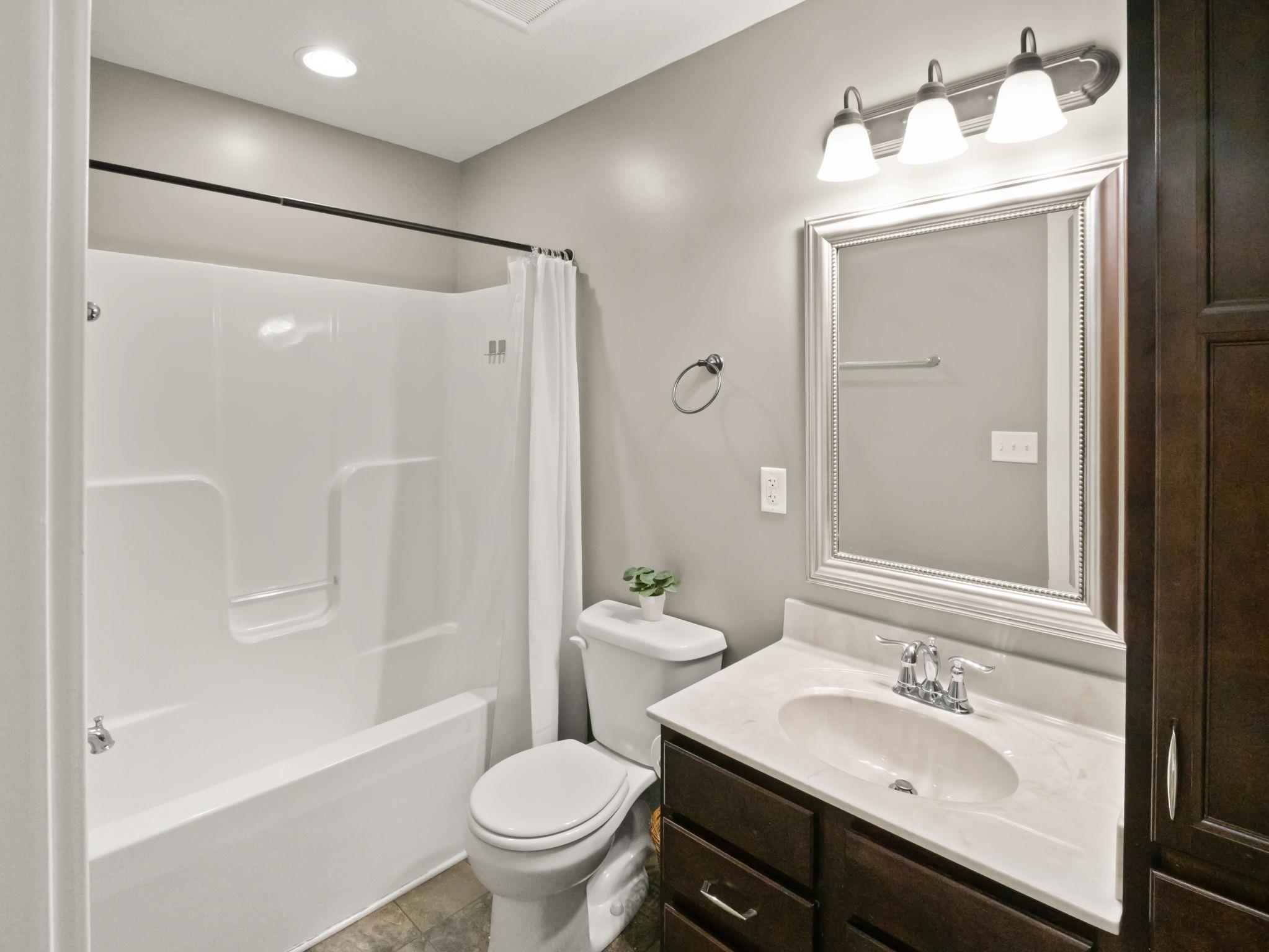 6347 Valley Brook Trace, Utica, Kentucky 42376, 3 Bedrooms Bedrooms, ,2 BathroomsBathrooms,Single Family Residence,For Sale,Valley Brook Trace,94628