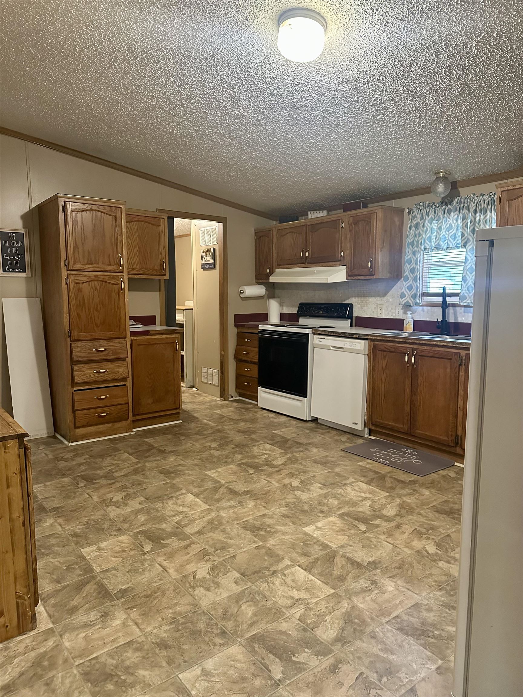 91 Phelps Drive, Cromwell, Kentucky 42347, 3 Bedrooms Bedrooms, ,2 BathroomsBathrooms,Single Family Residence,For Sale,Phelps Drive,94629