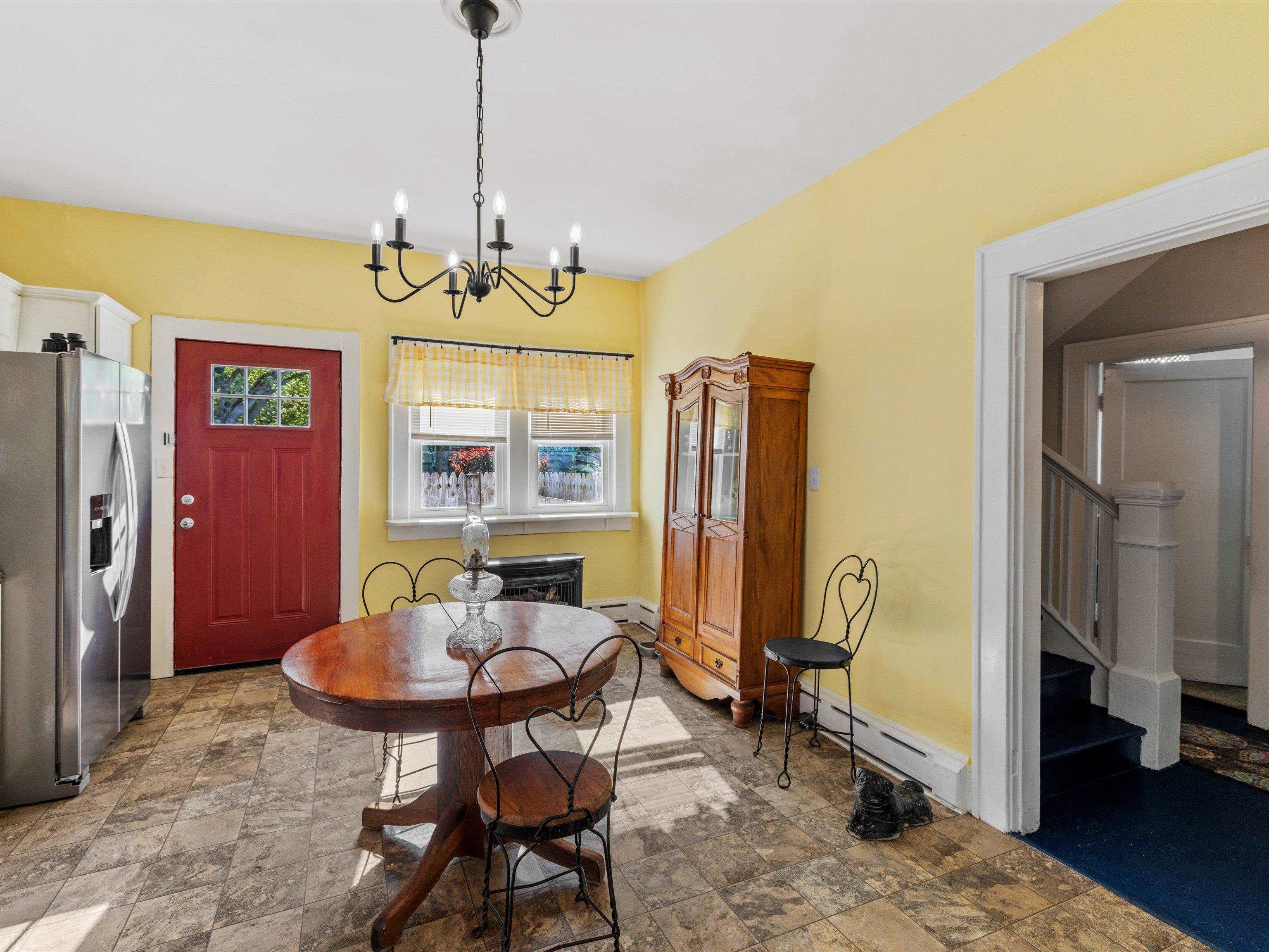 134 Seminary Street, Madisonville, Kentucky 42431, 4 Bedrooms Bedrooms, ,2 BathroomsBathrooms,Single Family Residence,For Sale,Seminary Street,94630