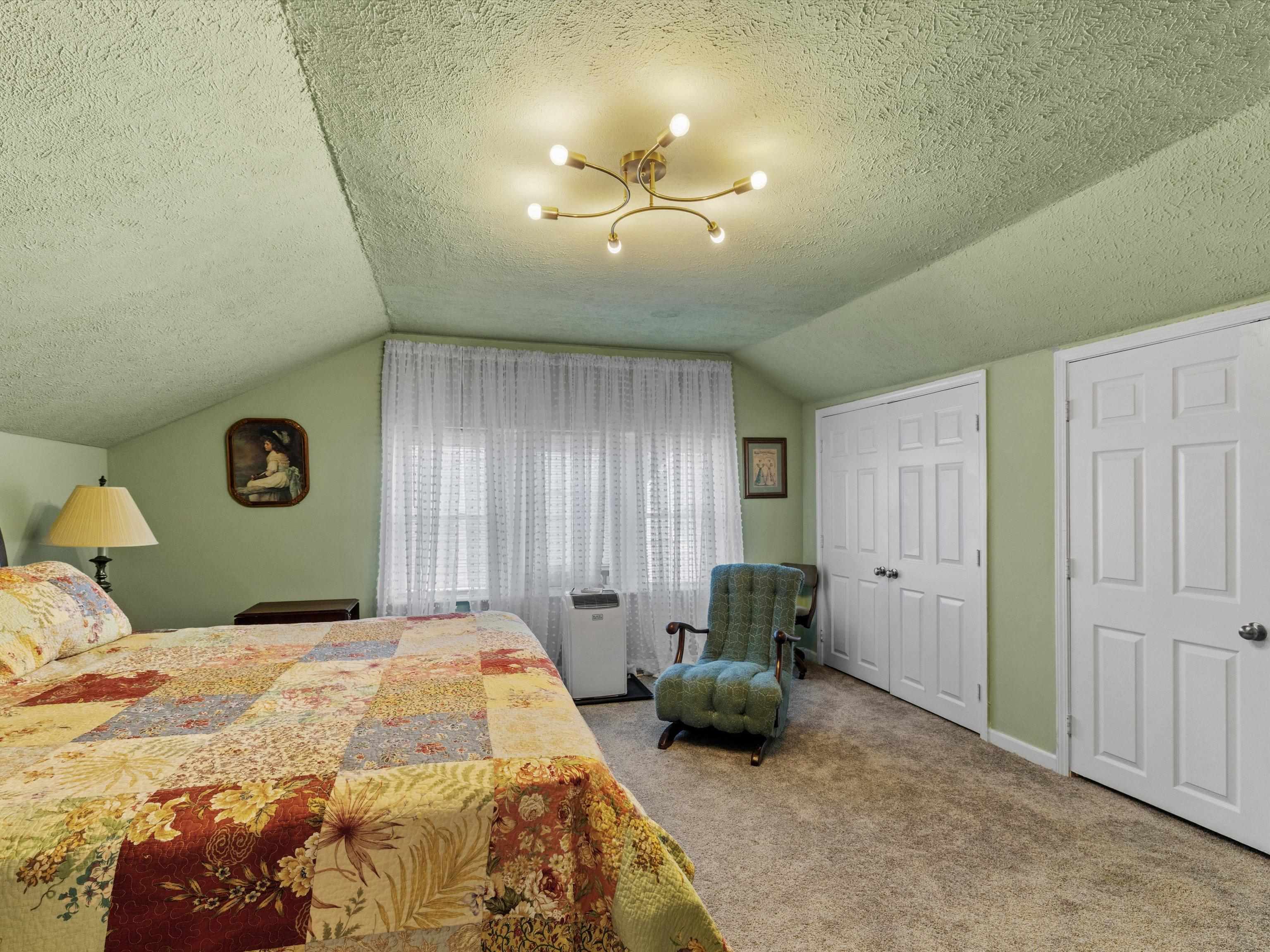 134 Seminary Street, Madisonville, Kentucky 42431, 4 Bedrooms Bedrooms, ,2 BathroomsBathrooms,Single Family Residence,For Sale,Seminary Street,94630