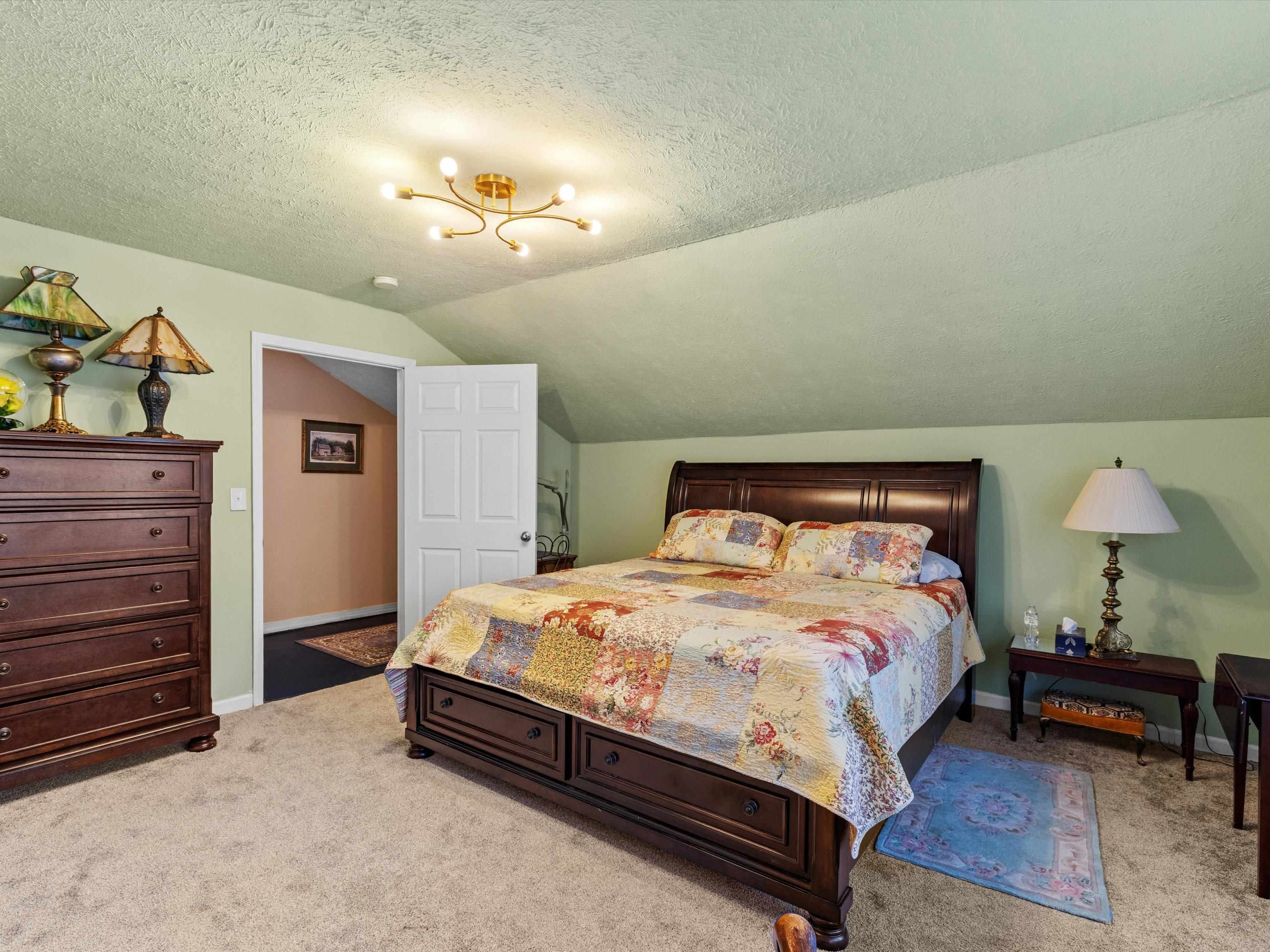 134 Seminary Street, Madisonville, Kentucky 42431, 4 Bedrooms Bedrooms, ,2 BathroomsBathrooms,Single Family Residence,For Sale,Seminary Street,94630