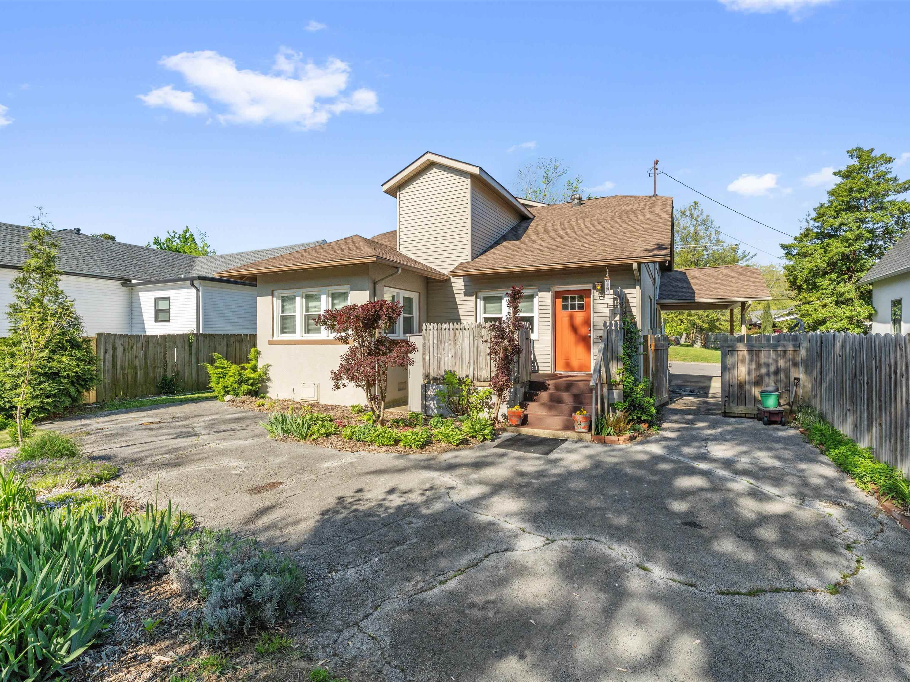 134 Seminary Street, Madisonville, Kentucky 42431, 4 Bedrooms Bedrooms, ,2 BathroomsBathrooms,Single Family Residence,For Sale,Seminary Street,94630