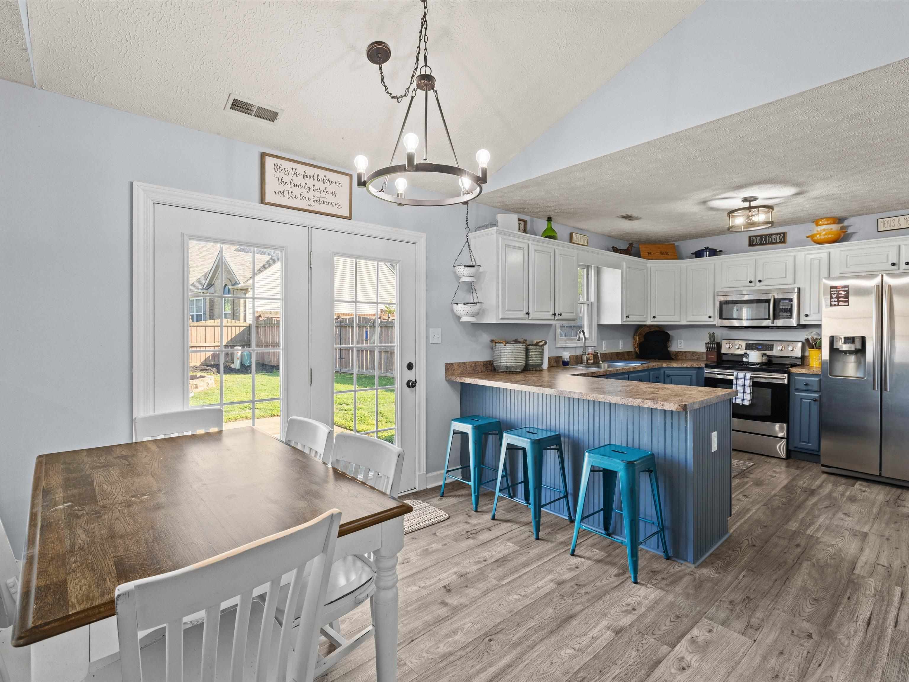 3943 Reliant Cir, Owensboro, Kentucky 42301, 3 Bedrooms Bedrooms, ,2 BathroomsBathrooms,Single Family Residence,For Sale,Reliant Cir,94631