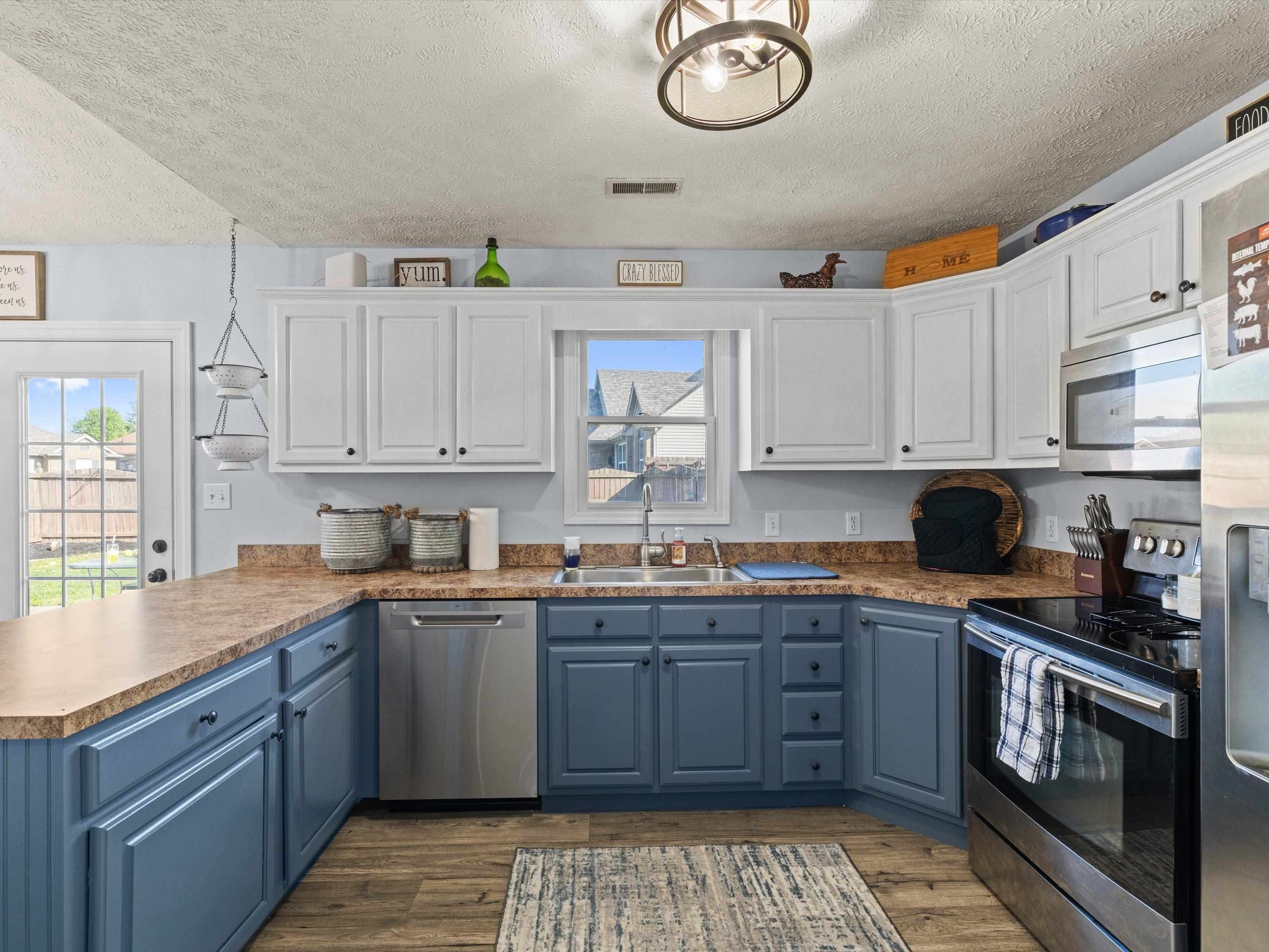 3943 Reliant Cir, Owensboro, Kentucky 42301, 3 Bedrooms Bedrooms, ,2 BathroomsBathrooms,Single Family Residence,For Sale,Reliant Cir,94631