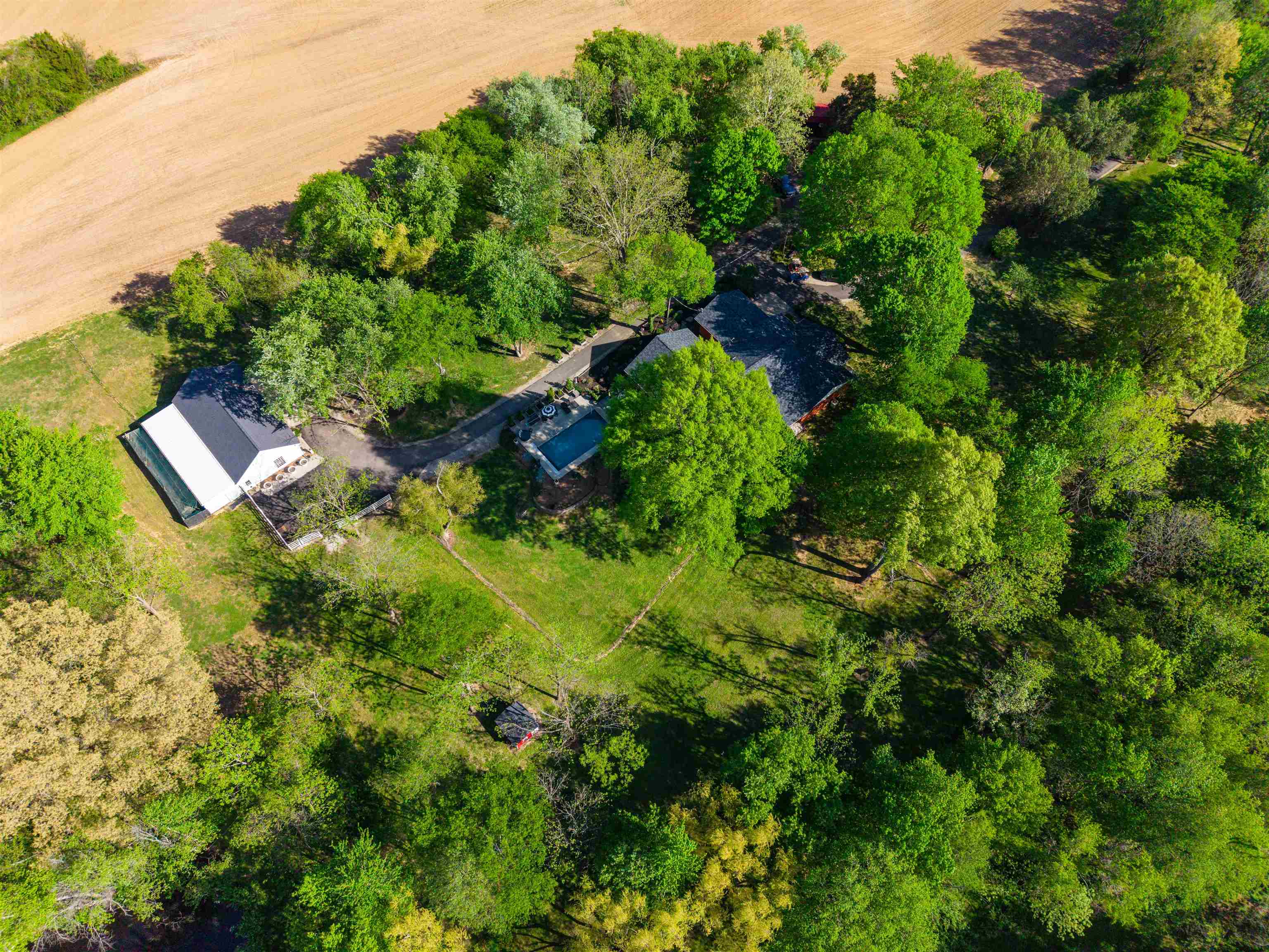 3445 Pleasant Valley Rd, Owensboro, Kentucky 42303, 5 Bedrooms Bedrooms, ,3 BathroomsBathrooms,Single Family Residence,For Sale,Pleasant Valley Rd,94632