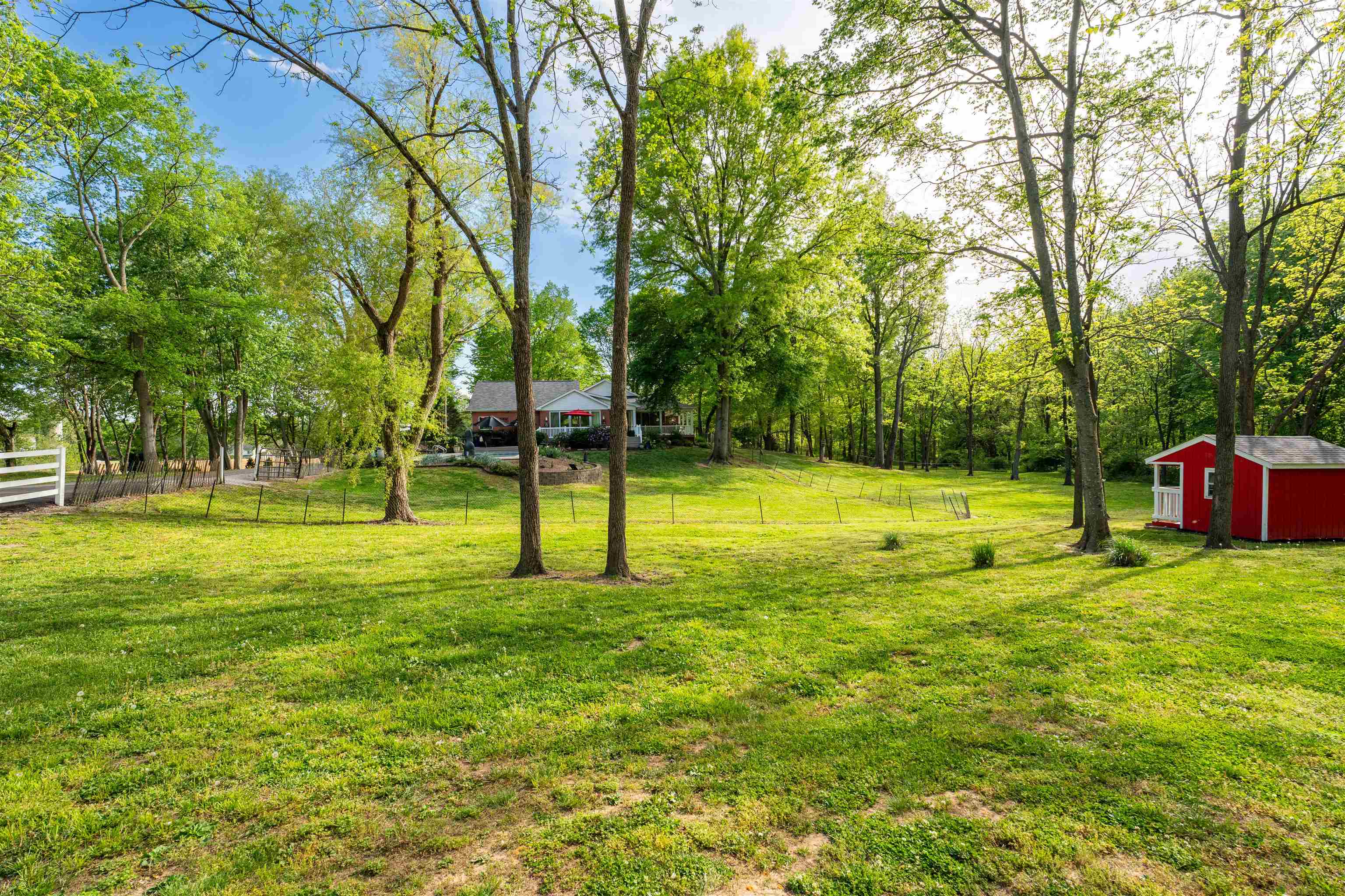 3445 Pleasant Valley Rd, Owensboro, Kentucky 42303, 5 Bedrooms Bedrooms, ,3 BathroomsBathrooms,Single Family Residence,For Sale,Pleasant Valley Rd,94632