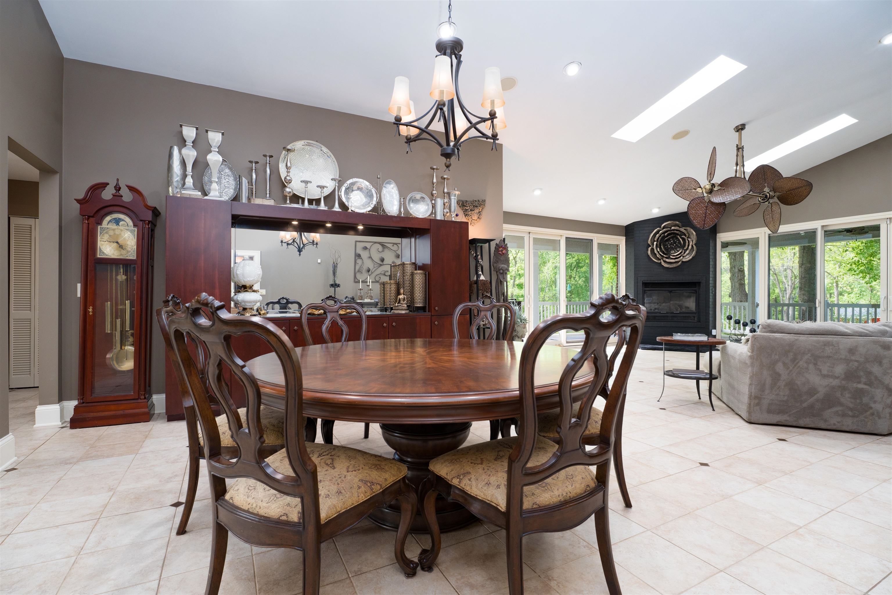 3445 Pleasant Valley Rd, Owensboro, Kentucky 42303, 5 Bedrooms Bedrooms, ,3 BathroomsBathrooms,Single Family Residence,For Sale,Pleasant Valley Rd,94632