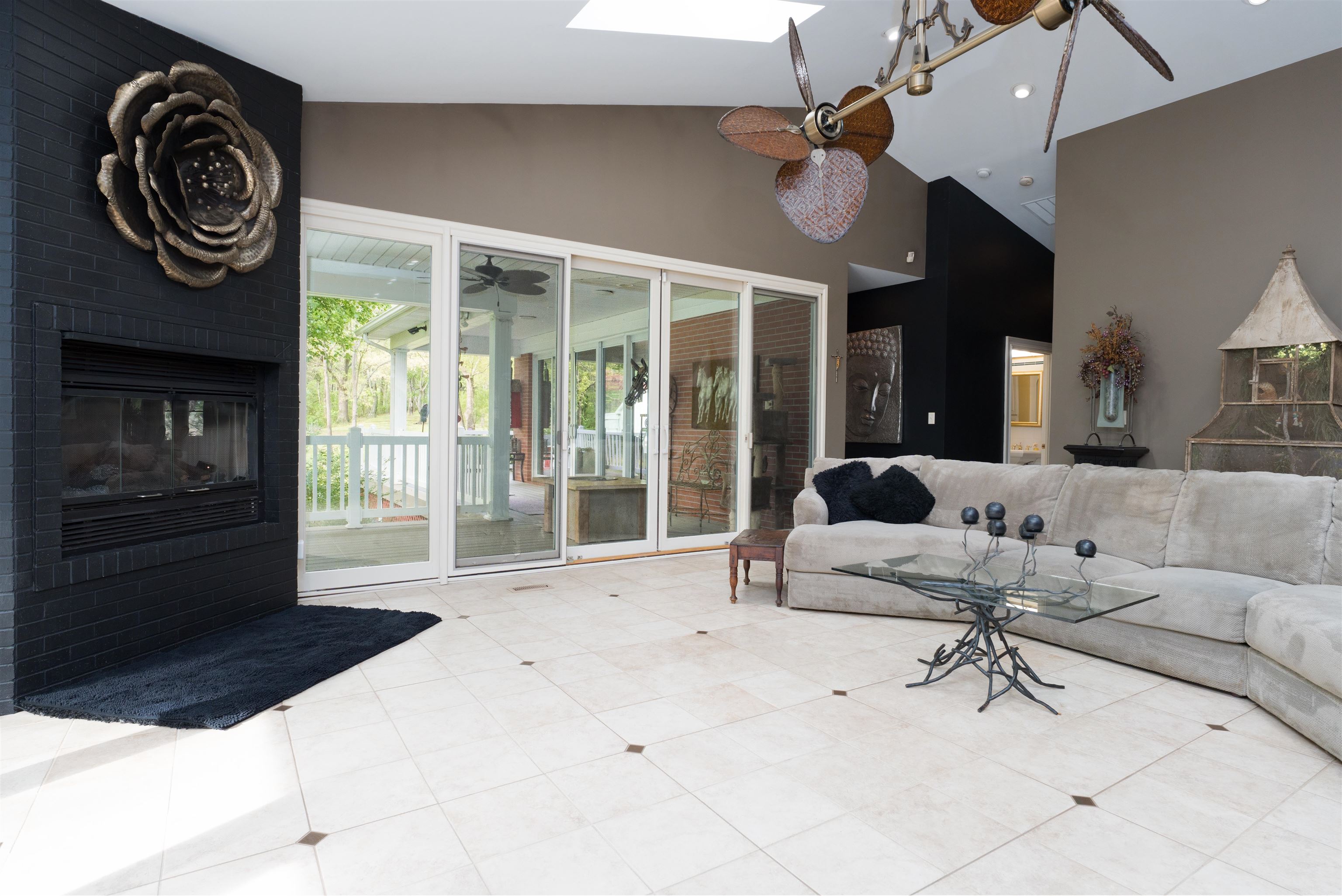 3445 Pleasant Valley Rd, Owensboro, Kentucky 42303, 5 Bedrooms Bedrooms, ,3 BathroomsBathrooms,Single Family Residence,For Sale,Pleasant Valley Rd,94632