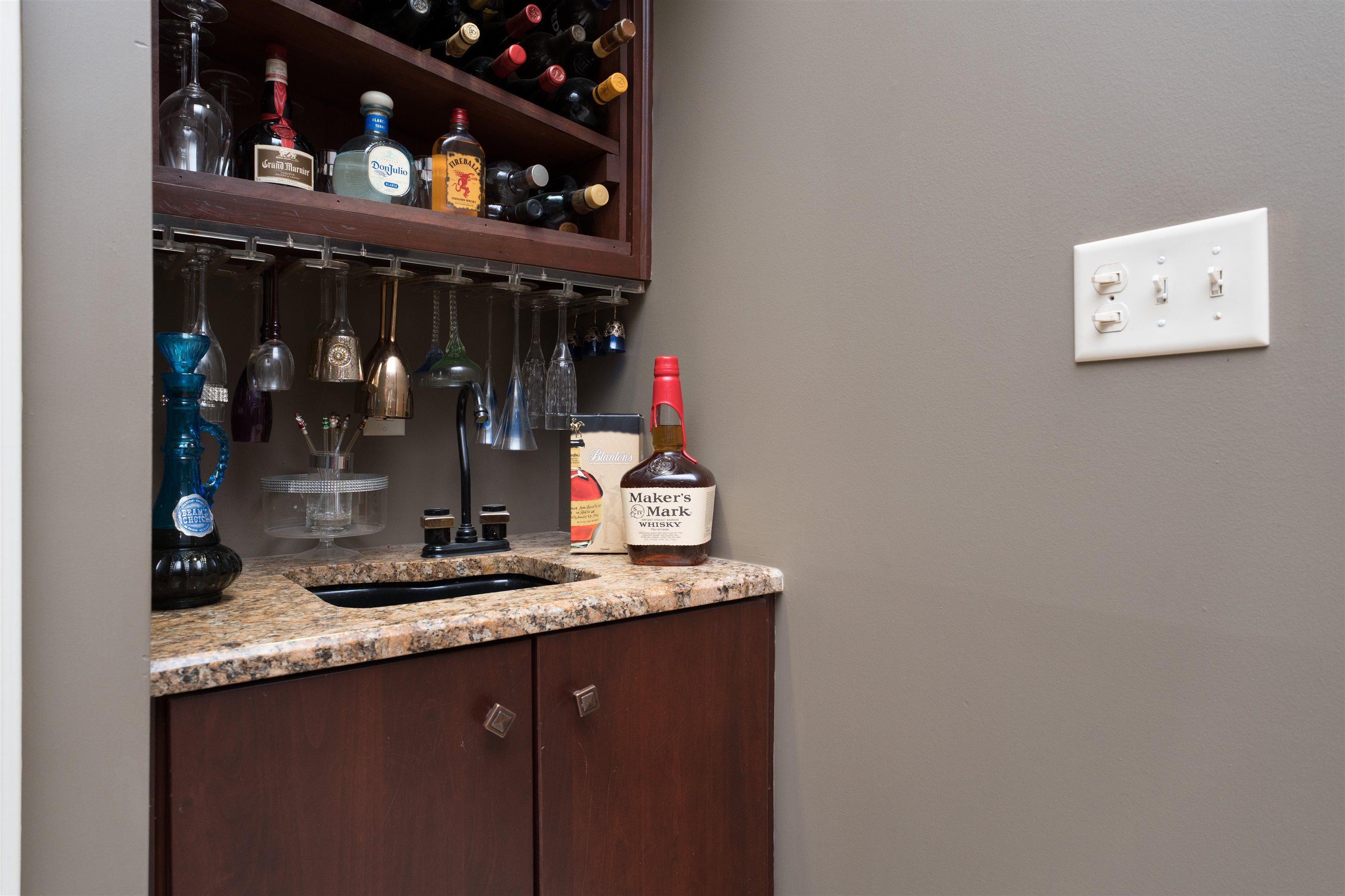 3445 Pleasant Valley Rd, Owensboro, Kentucky 42303, 5 Bedrooms Bedrooms, ,3 BathroomsBathrooms,Single Family Residence,For Sale,Pleasant Valley Rd,94632