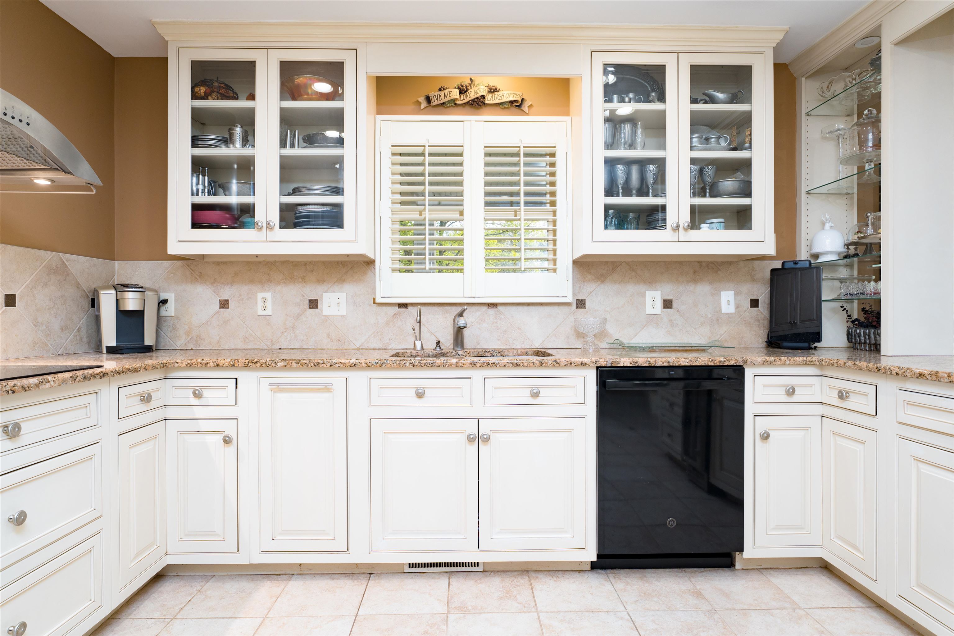 3445 Pleasant Valley Rd, Owensboro, Kentucky 42303, 5 Bedrooms Bedrooms, ,3 BathroomsBathrooms,Single Family Residence,For Sale,Pleasant Valley Rd,94632