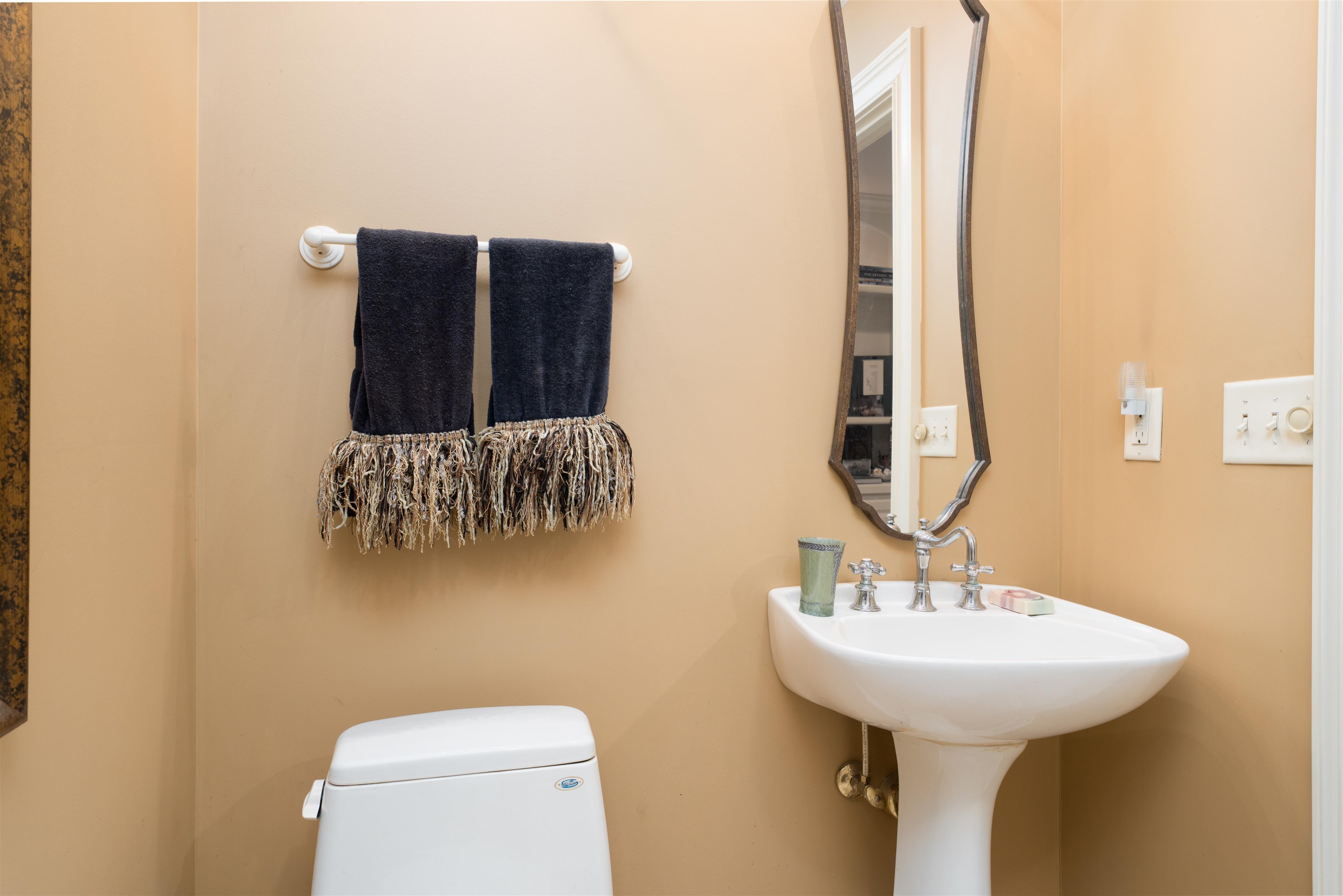 3445 Pleasant Valley Rd, Owensboro, Kentucky 42303, 5 Bedrooms Bedrooms, ,3 BathroomsBathrooms,Single Family Residence,For Sale,Pleasant Valley Rd,94632