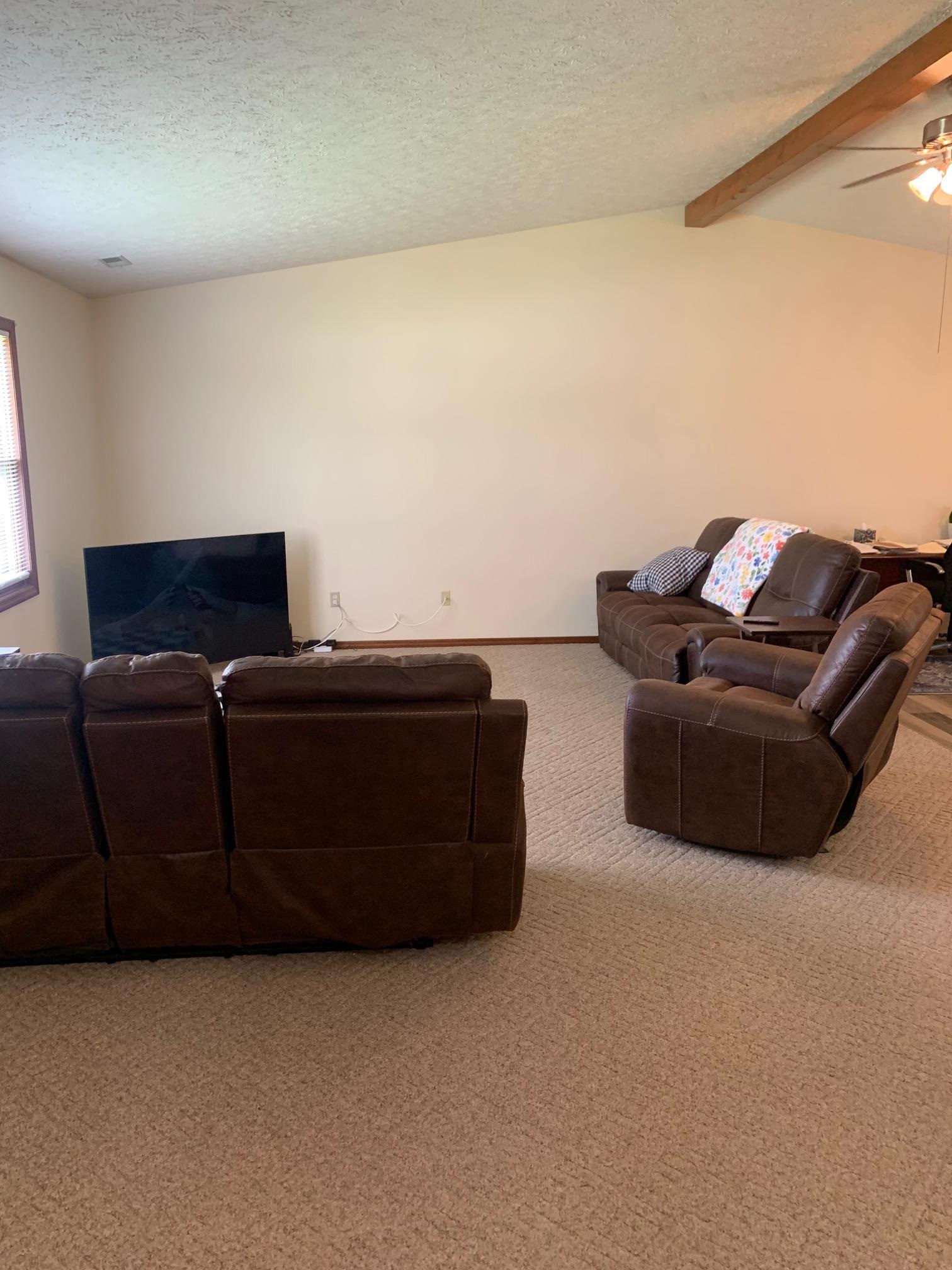 3401 Deer Trail, Owensboro, Kentucky 42301-0161, 2 Bedrooms Bedrooms, ,1 BathroomBathrooms,Single Family Residence,For Sale,Deer Trail,94636