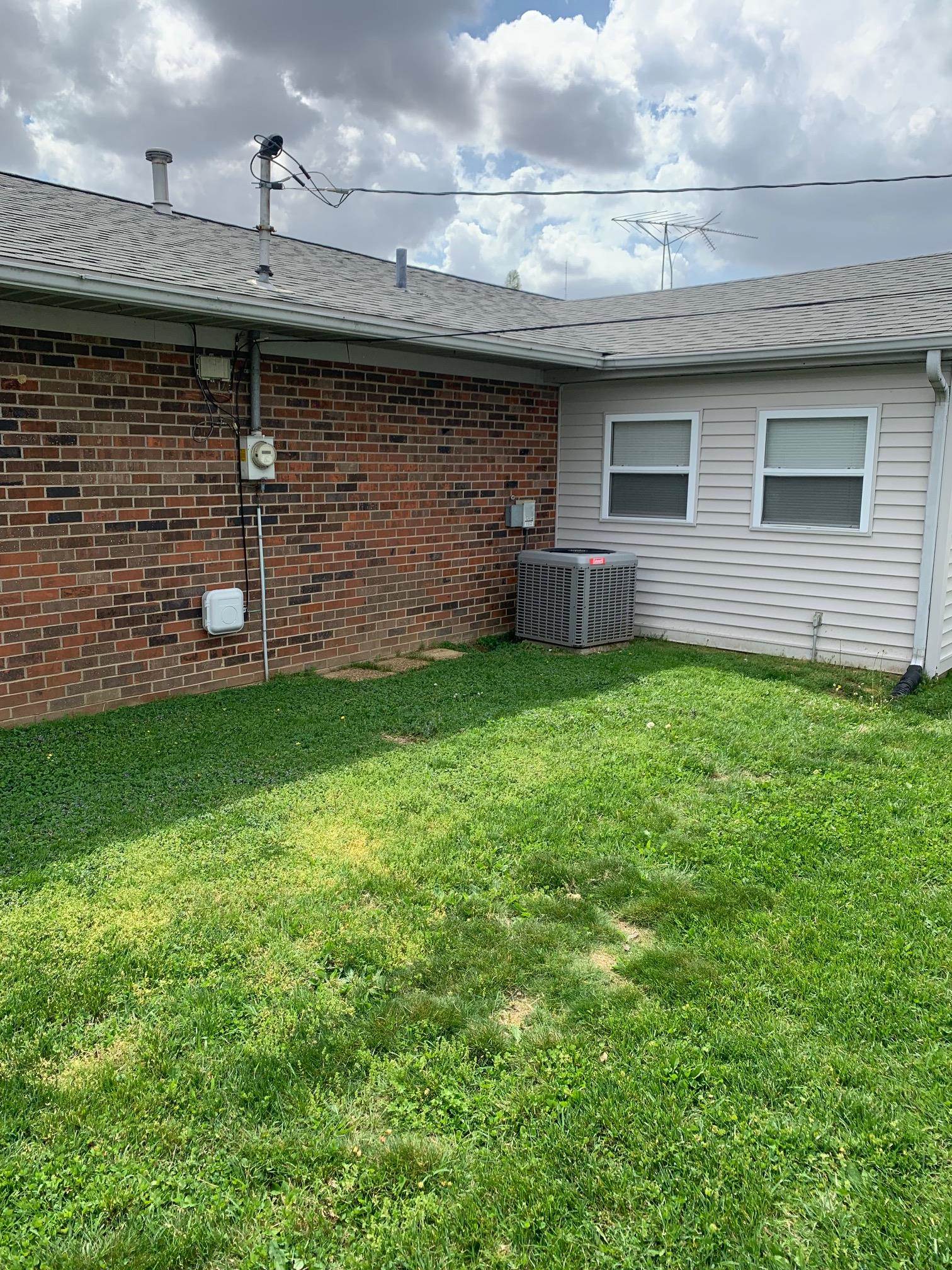 3401 Deer Trail, Owensboro, Kentucky 42301-0161, 2 Bedrooms Bedrooms, ,1 BathroomBathrooms,Single Family Residence,For Sale,Deer Trail,94636