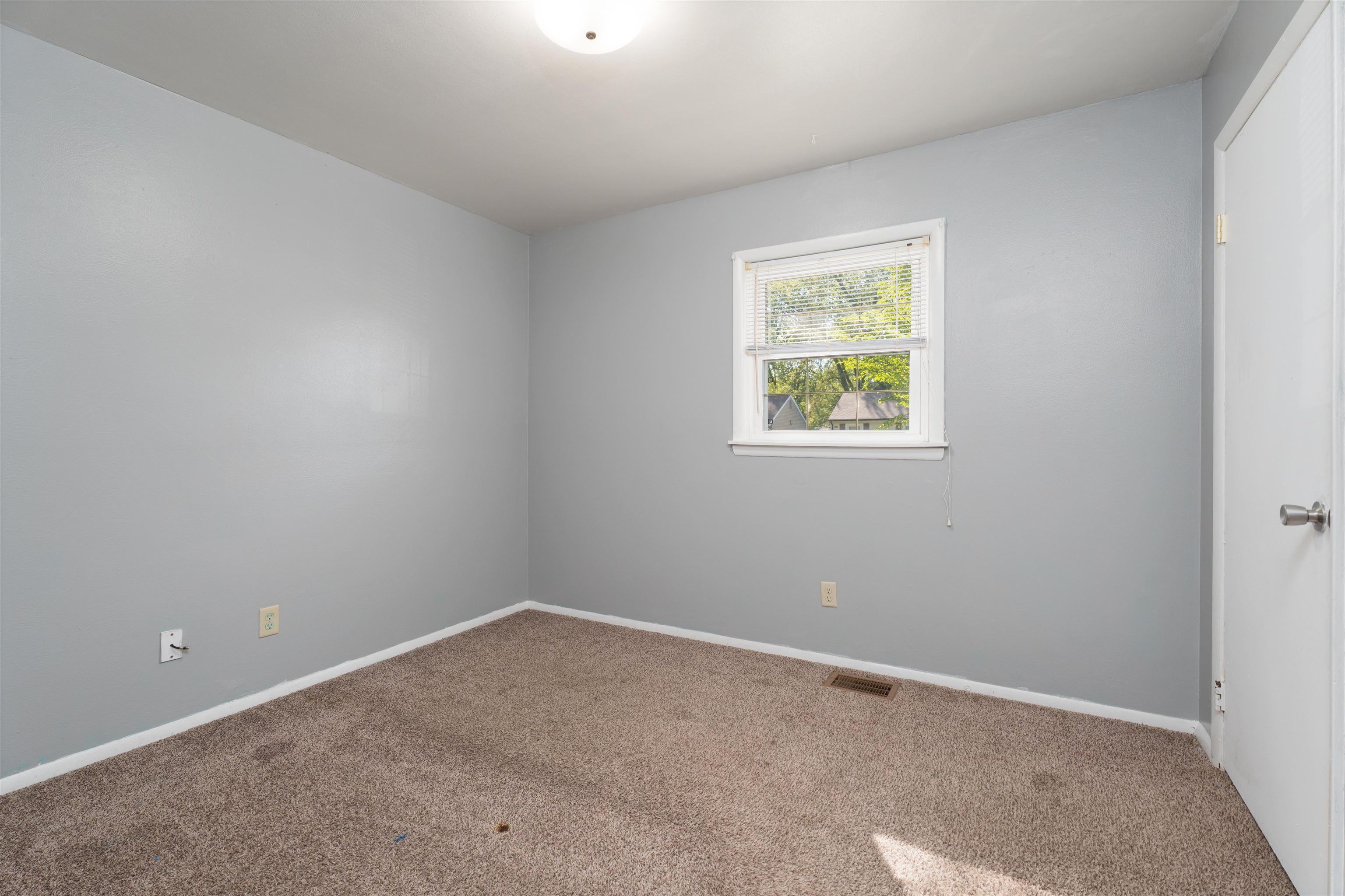 3825 Kipling Dr, Owensboro, Kentucky 42303, 3 Bedrooms Bedrooms, ,1 BathroomBathrooms,Single Family Residence,For Sale,Kipling Dr,94641