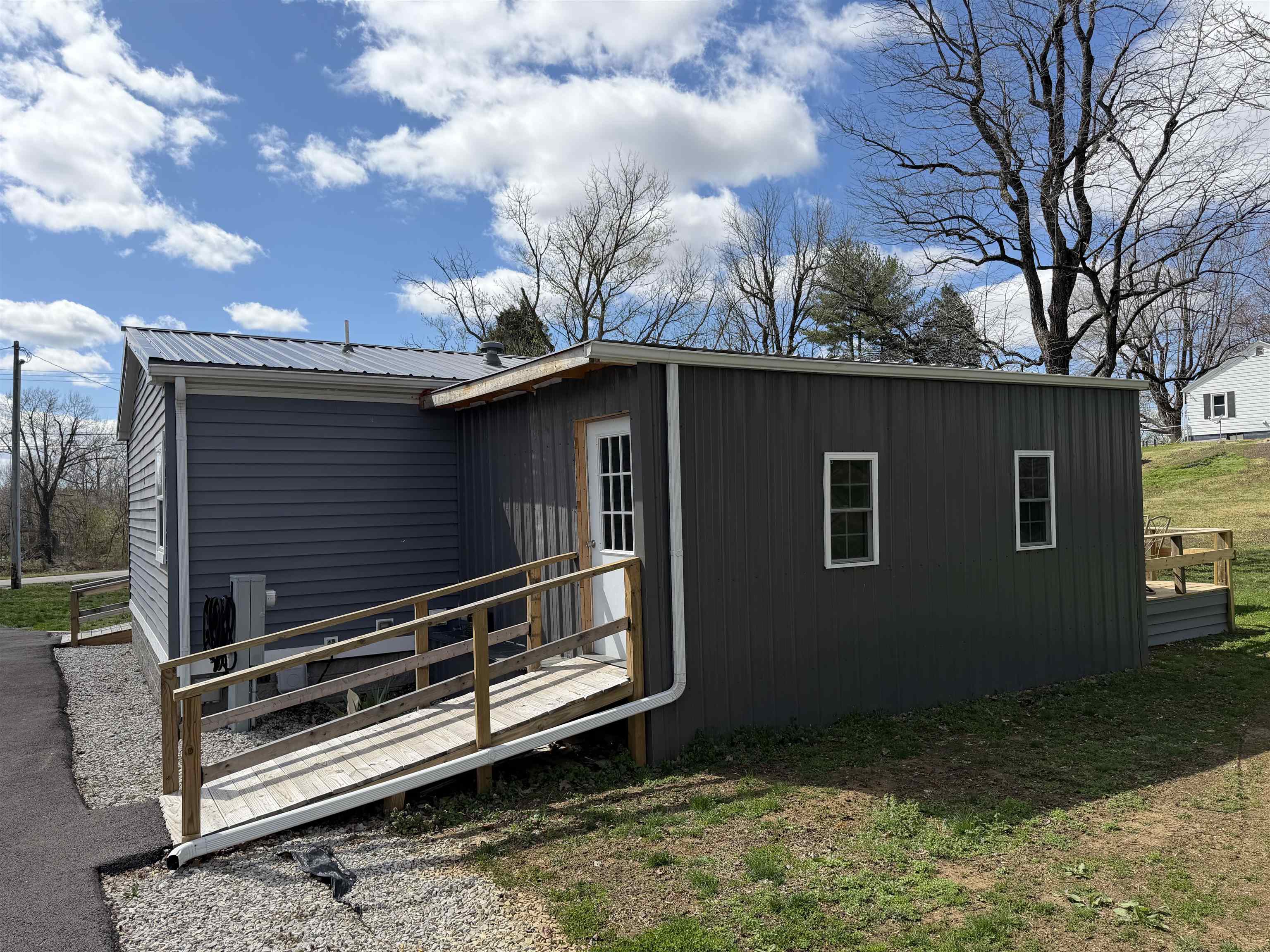 5715 Old Hwy 54, Owensboro, Kentucky 42366, 3 Bedrooms Bedrooms, ,2 BathroomsBathrooms,Single Family Residence,For Sale,Old Hwy 54,94642