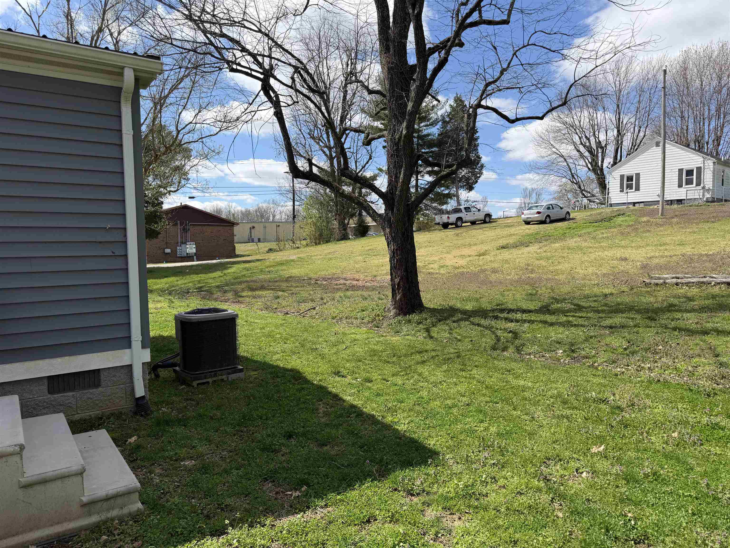 5715 Old Hwy 54, Owensboro, Kentucky 42366, 3 Bedrooms Bedrooms, ,2 BathroomsBathrooms,Single Family Residence,For Sale,Old Hwy 54,94642