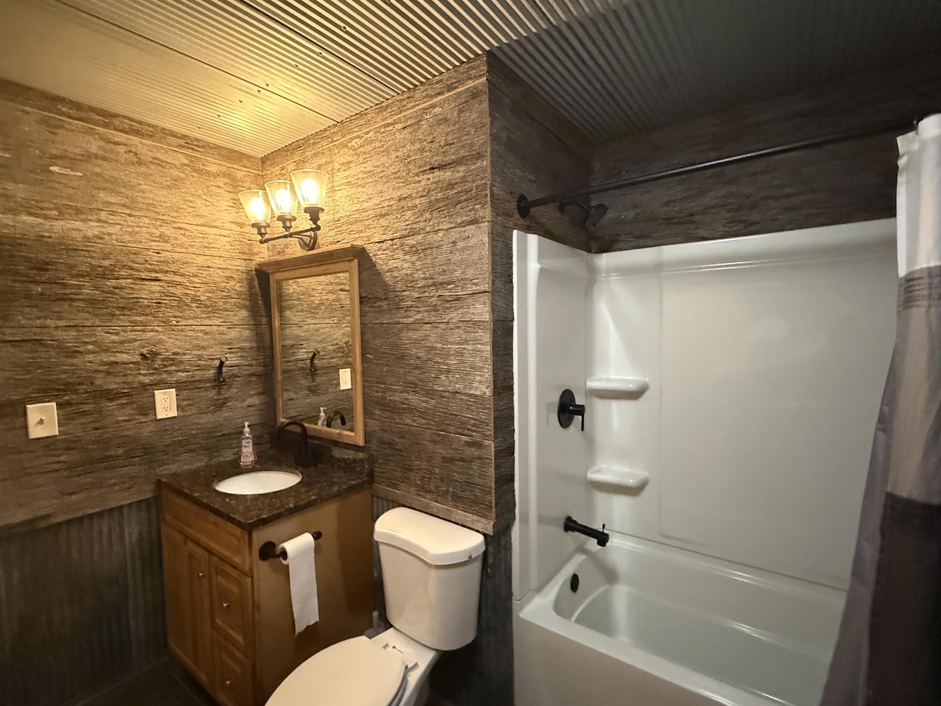 161 Tomahawk Circle, Falls of Rough, Kentucky 40119, 2 Bedrooms Bedrooms, ,1 BathroomBathrooms,Single Family Residence,For Sale,Tomahawk Circle,94654