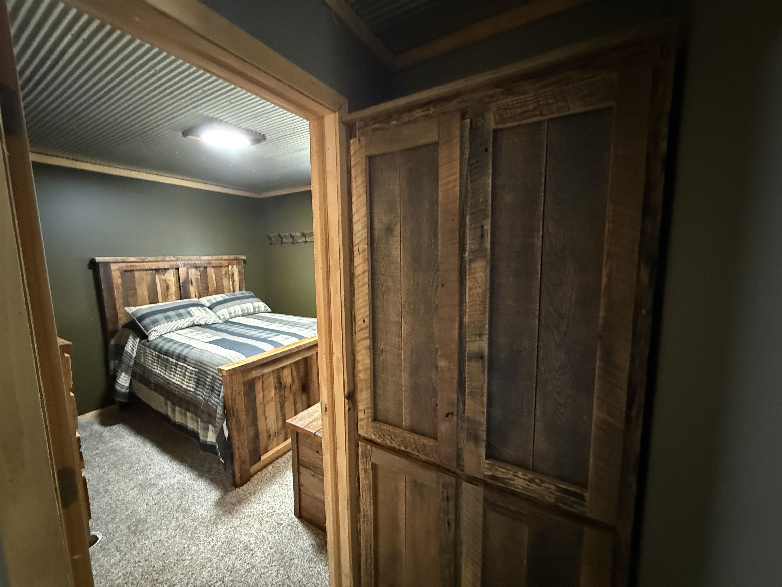 161 Tomahawk Circle, Falls of Rough, Kentucky 40119, 2 Bedrooms Bedrooms, ,1 BathroomBathrooms,Single Family Residence,For Sale,Tomahawk Circle,94654