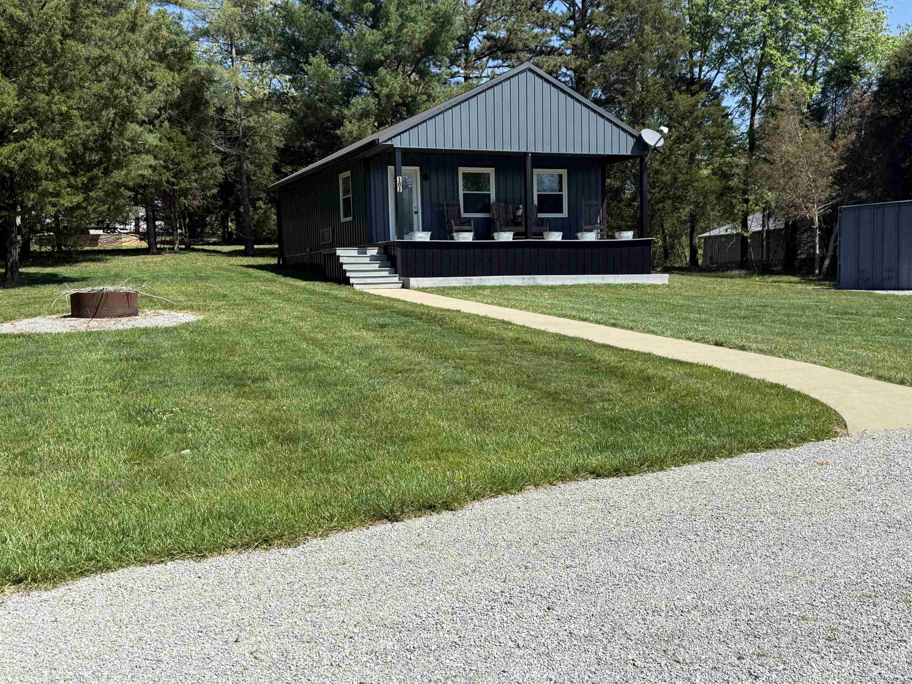 161 Tomahawk Circle, Falls of Rough, Kentucky 40119, 2 Bedrooms Bedrooms, ,1 BathroomBathrooms,Single Family Residence,For Sale,Tomahawk Circle,94654