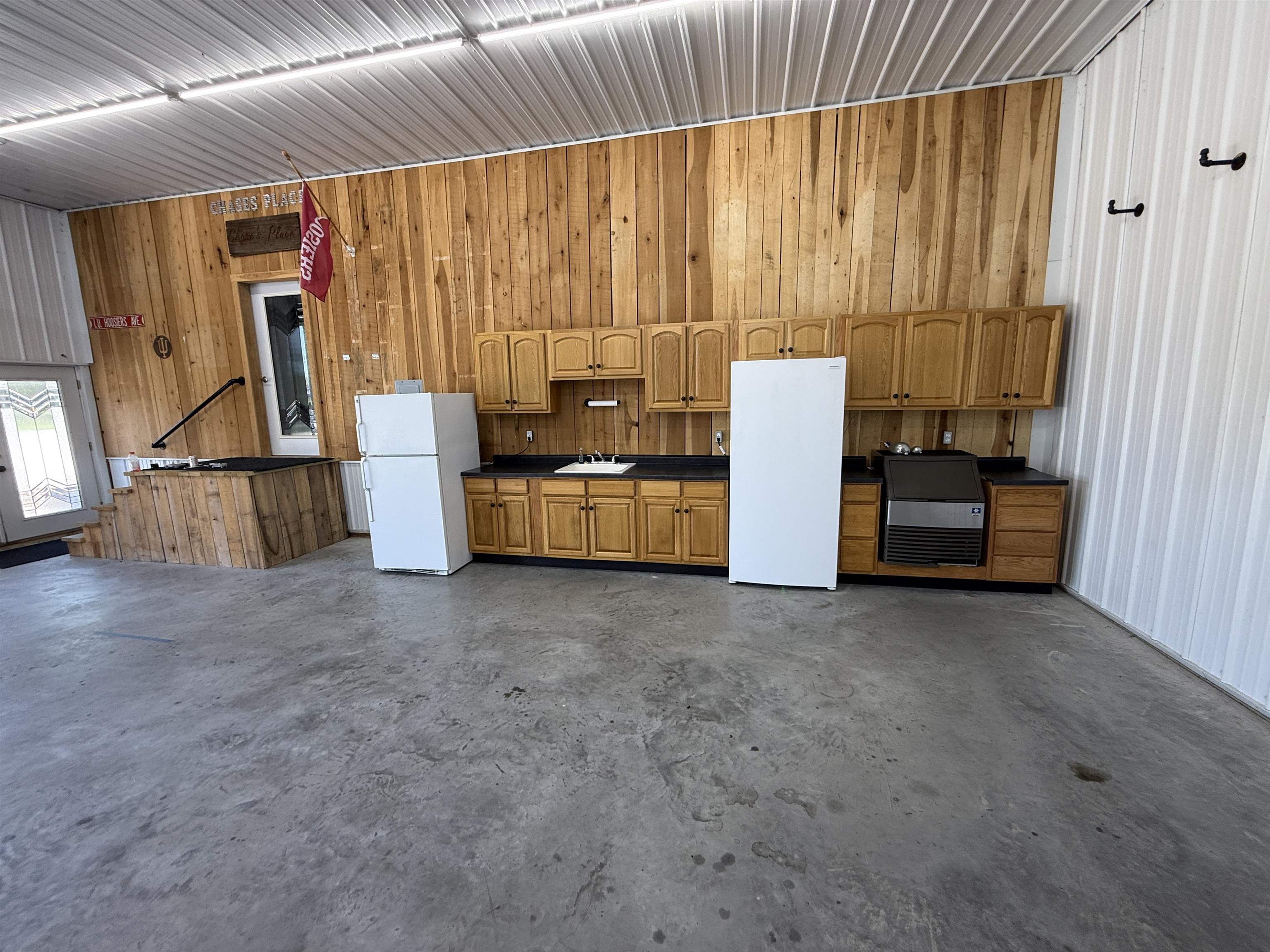 161 Tomahawk Circle, Falls of Rough, Kentucky 40119, 2 Bedrooms Bedrooms, ,1 BathroomBathrooms,Single Family Residence,For Sale,Tomahawk Circle,94654