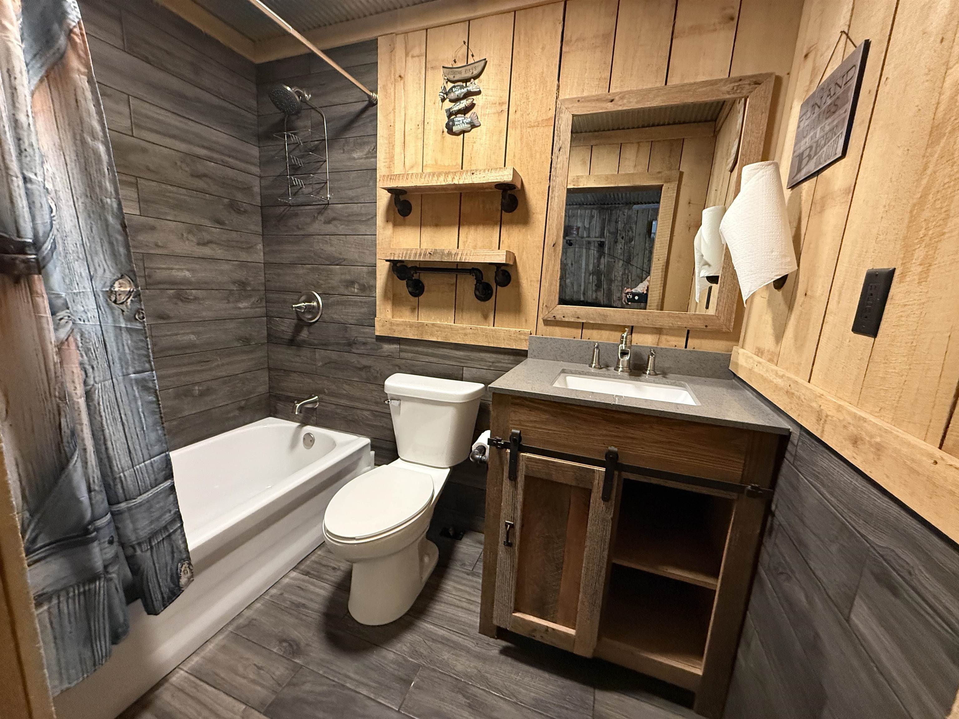 161 Tomahawk Circle, Falls of Rough, Kentucky 40119, 2 Bedrooms Bedrooms, ,1 BathroomBathrooms,Single Family Residence,For Sale,Tomahawk Circle,94654