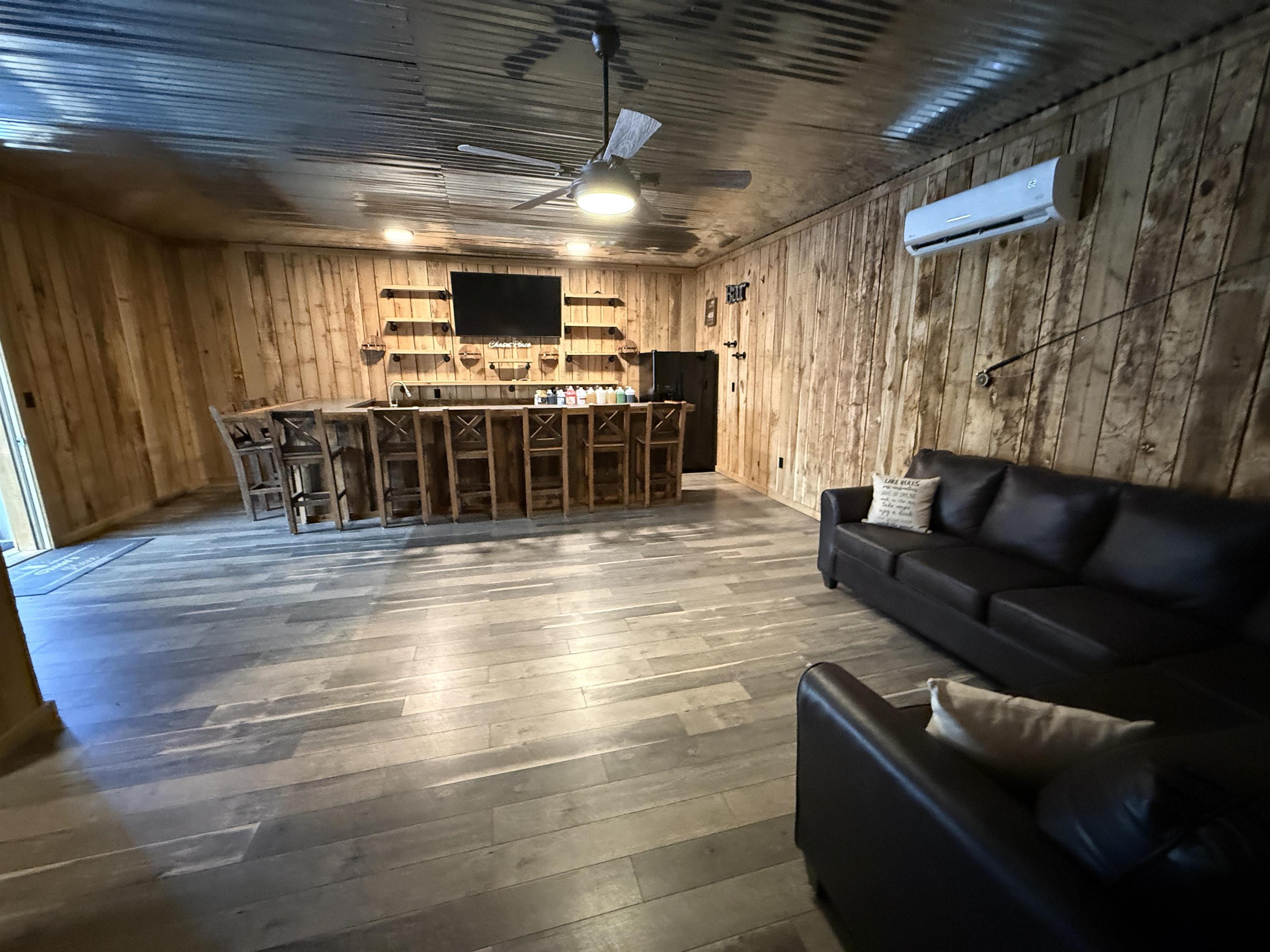 161 Tomahawk Circle, Falls of Rough, Kentucky 40119, 2 Bedrooms Bedrooms, ,1 BathroomBathrooms,Single Family Residence,For Sale,Tomahawk Circle,94654