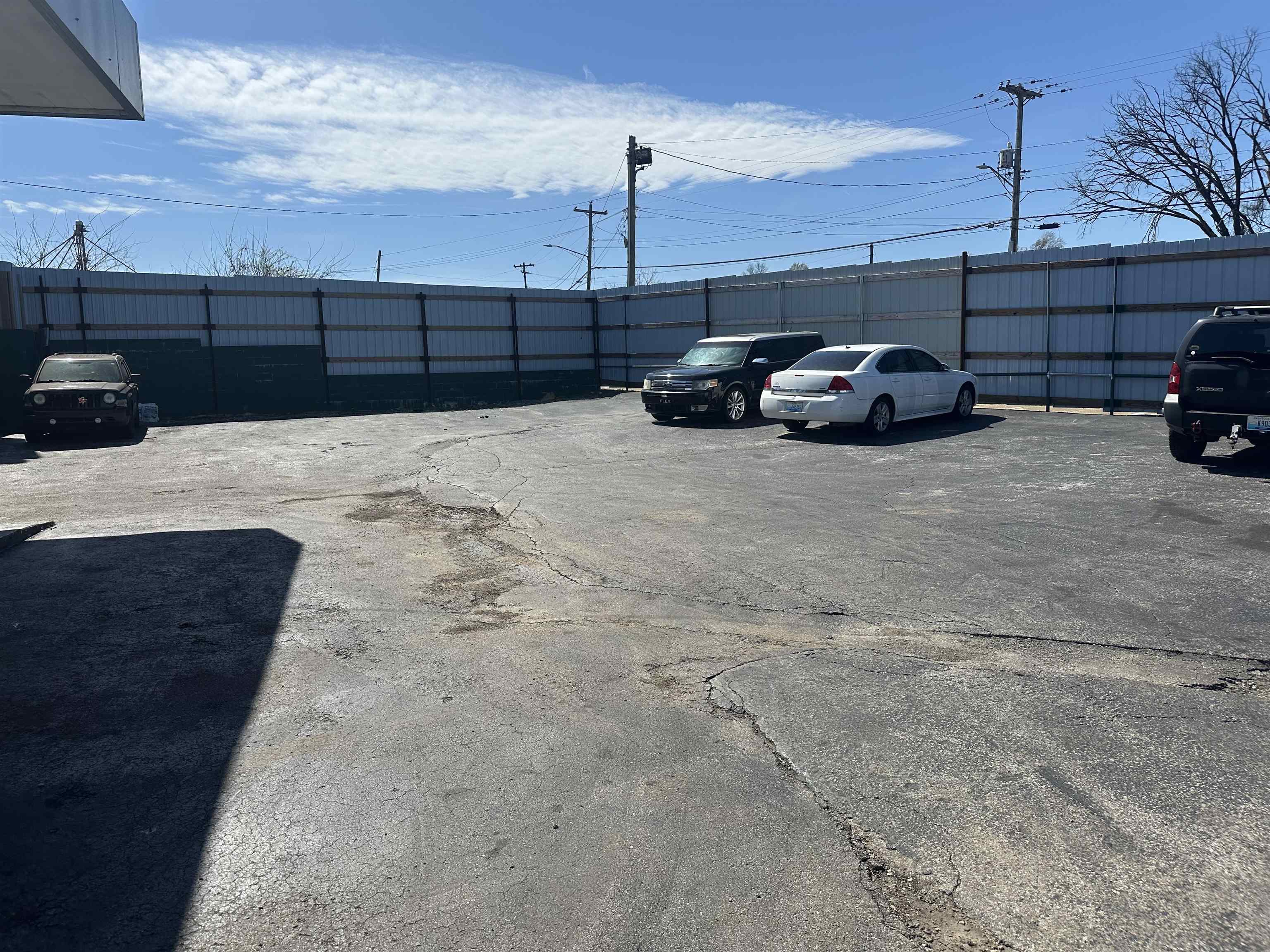 327 6th Ave, Bowling Green, Kentucky 42101, ,Mixed Use,For Sale,6th Ave,94658