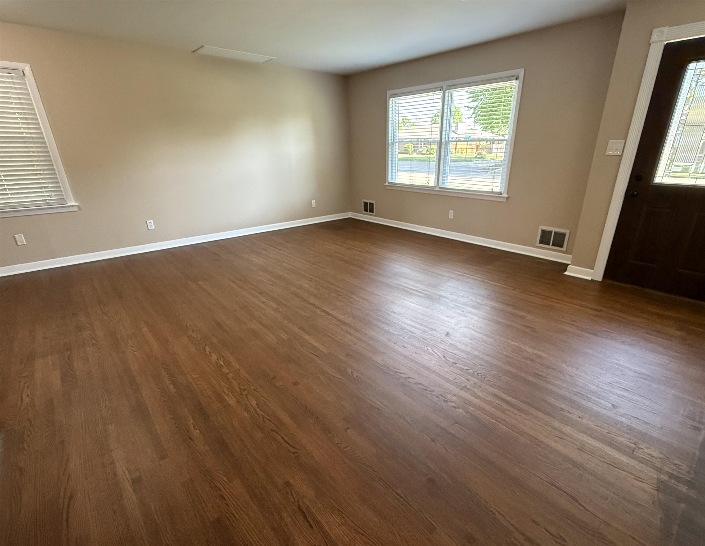 130 Stockton Dr, Owensboro, Kentucky 42303, 4 Bedrooms Bedrooms, ,2 BathroomsBathrooms,Single Family Residence,For Sale,Stockton Dr,94664