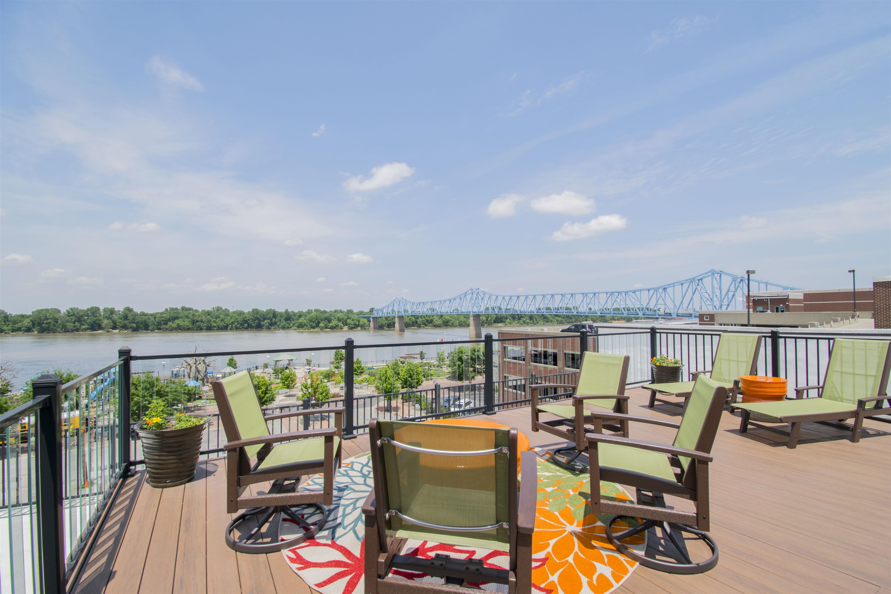 100 Allen St Apt #2B, Owensboro, Kentucky 42303, 2 Bedrooms Bedrooms, ,2 BathroomsBathrooms,Apartment,For Sale,Allen St Apt #2B,94674