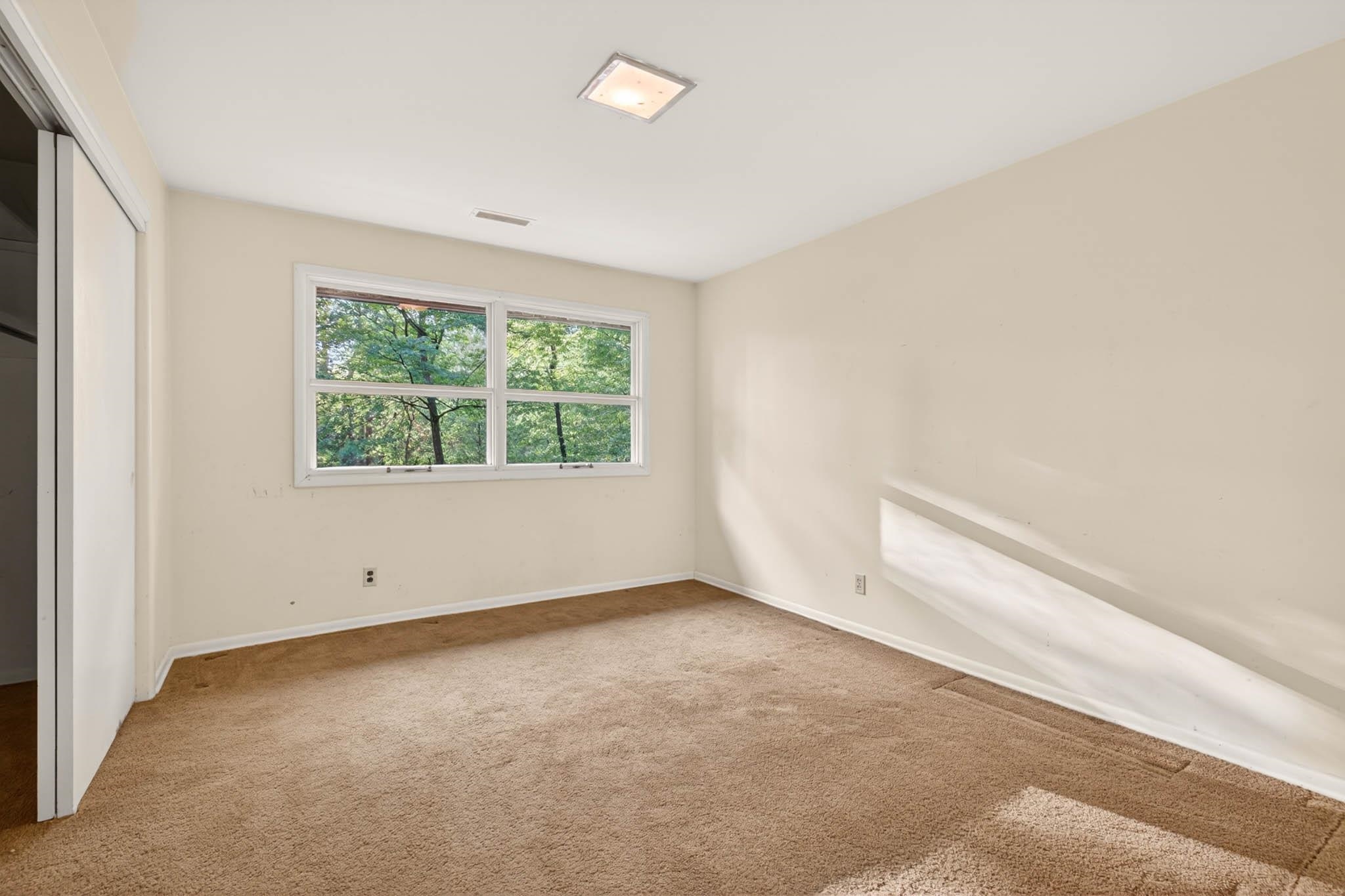 4460 Greenacre, Owensboro, Kentucky 42303, 4 Bedrooms Bedrooms, ,2 BathroomsBathrooms,Single Family Residence,For Sale,Greenacre,94676