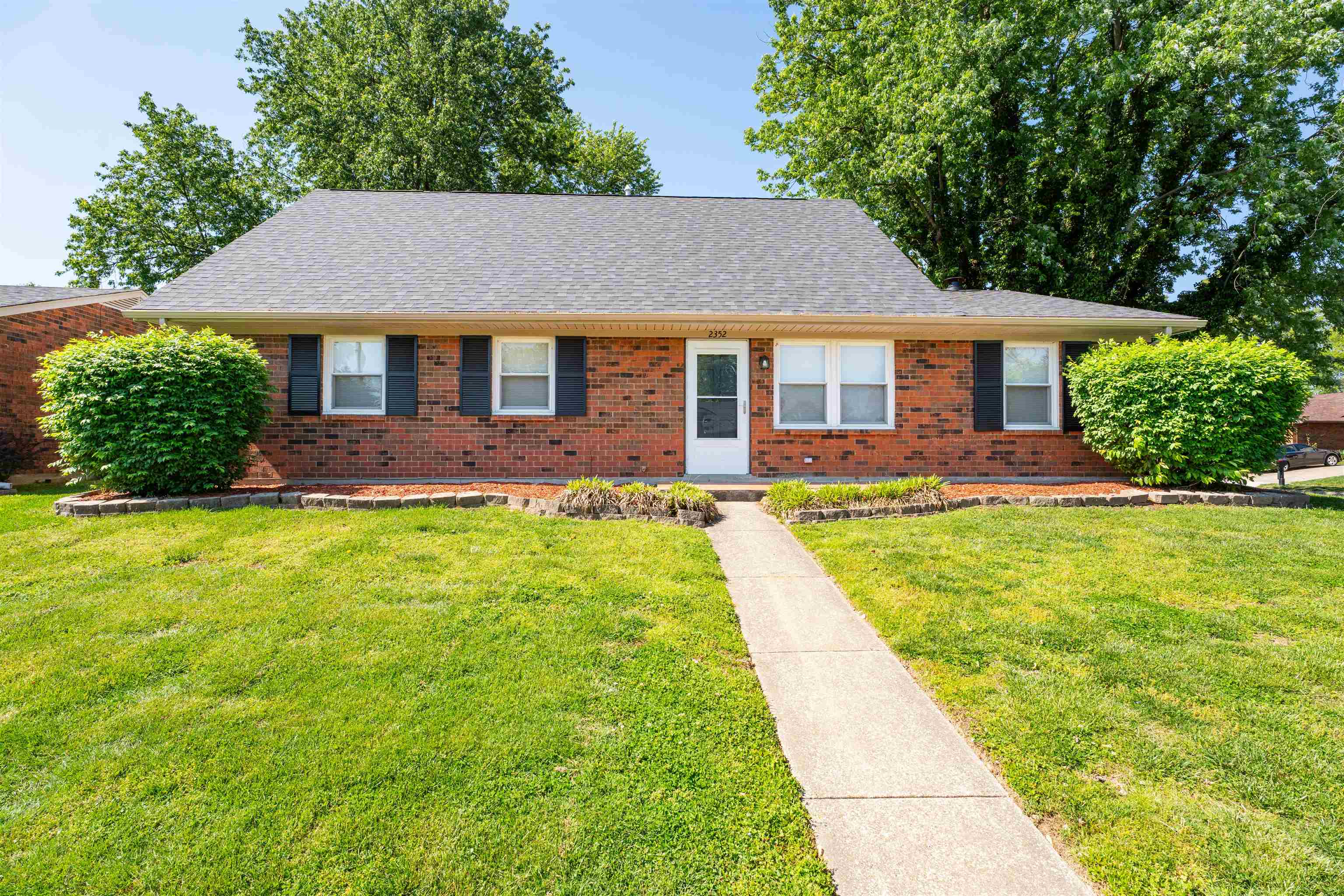 2352 Bulfinch Ave, Owensboro, Kentucky 42301, 4 Bedrooms Bedrooms, ,2 BathroomsBathrooms,Single Family Residence,For Sale,Bulfinch Ave,94677