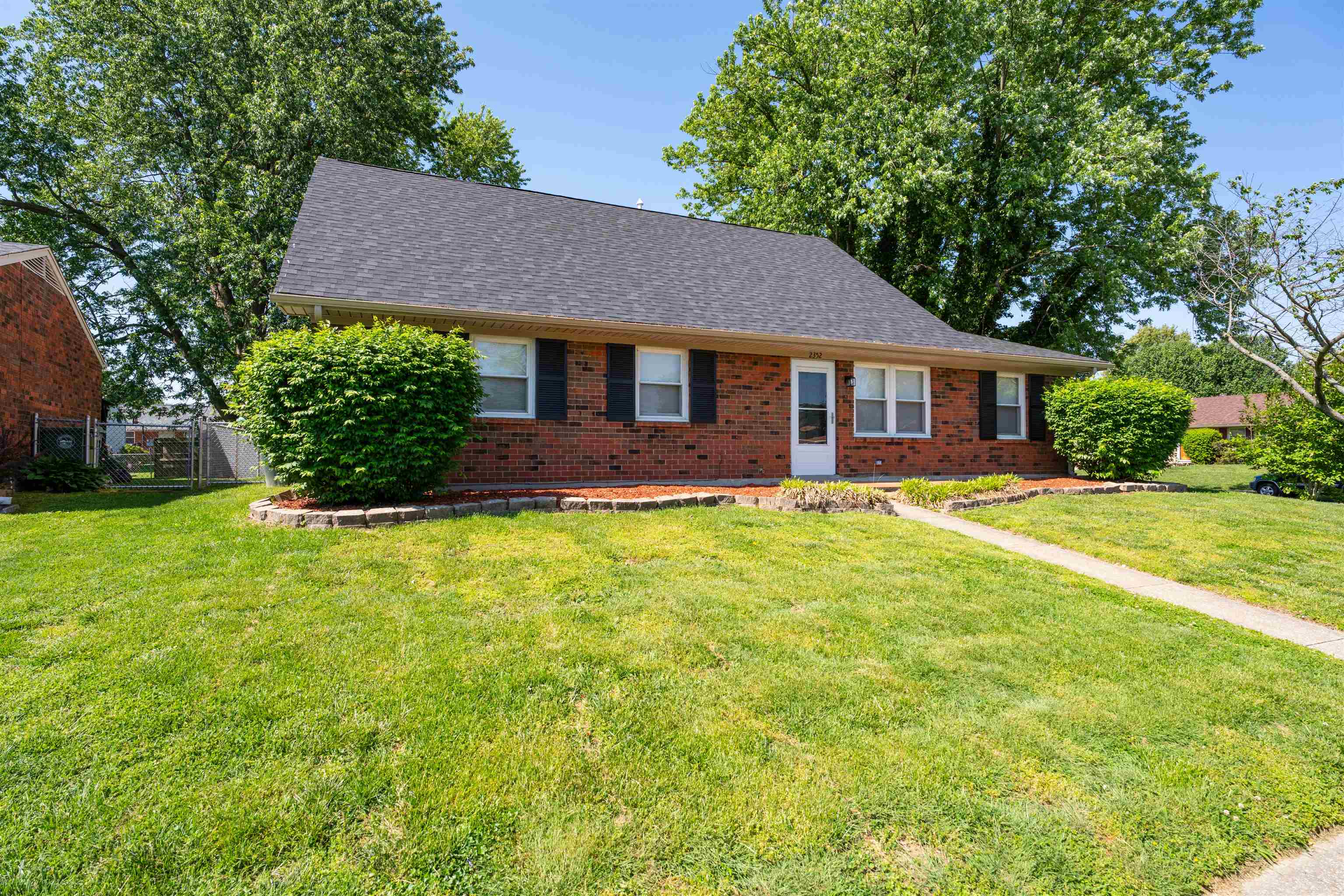 2352 Bulfinch Ave, Owensboro, Kentucky 42301, 4 Bedrooms Bedrooms, ,2 BathroomsBathrooms,Single Family Residence,For Sale,Bulfinch Ave,94677