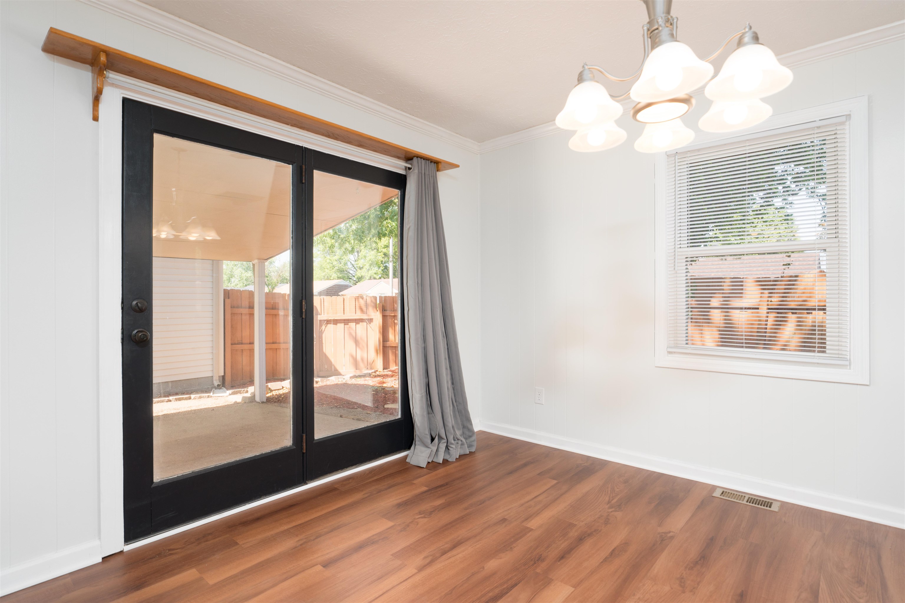 2352 Bulfinch Ave, Owensboro, Kentucky 42301, 4 Bedrooms Bedrooms, ,2 BathroomsBathrooms,Single Family Residence,For Sale,Bulfinch Ave,94677